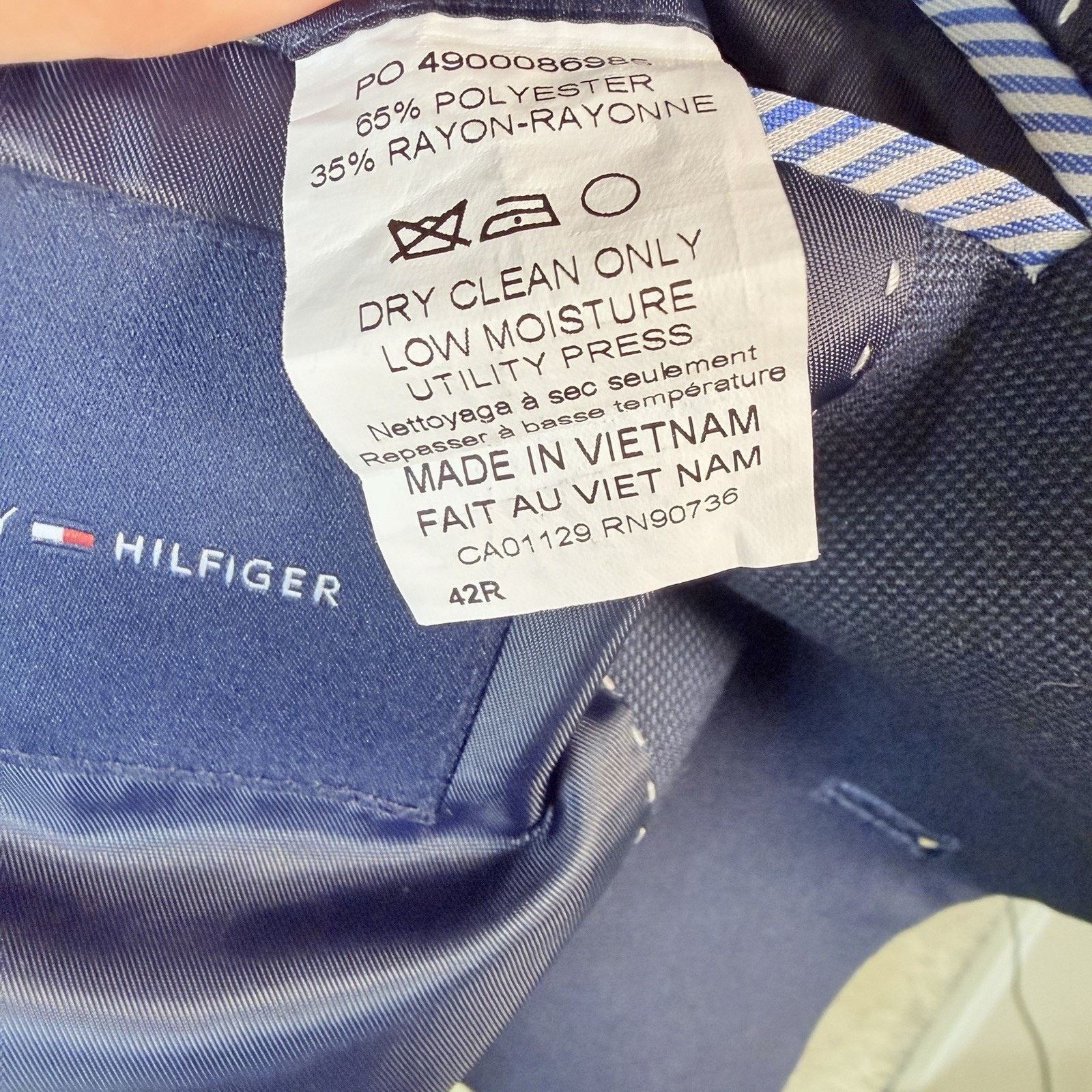 Tommy Hilfiger Tommy Hilfiger Navy Blazer 42R – Classic Two-Button Jacket Size 42R - 5 Thumbnail