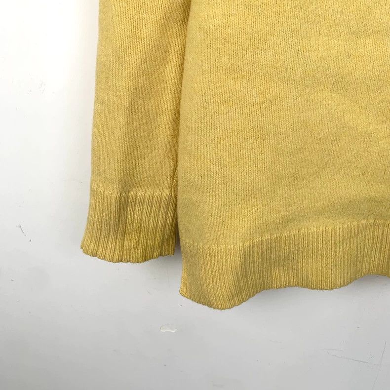 Loewe Loewe Yellow logo embroidered wool round neck long sleeve Size XS / US 0-2 / IT 36-38 - 4 Thumbnail