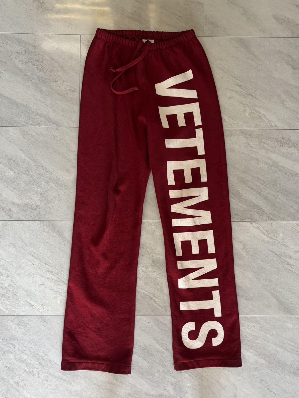 Vetements Vetements spellout Sweatpants Size US 30 / EU 46 - 1 Thumbnail