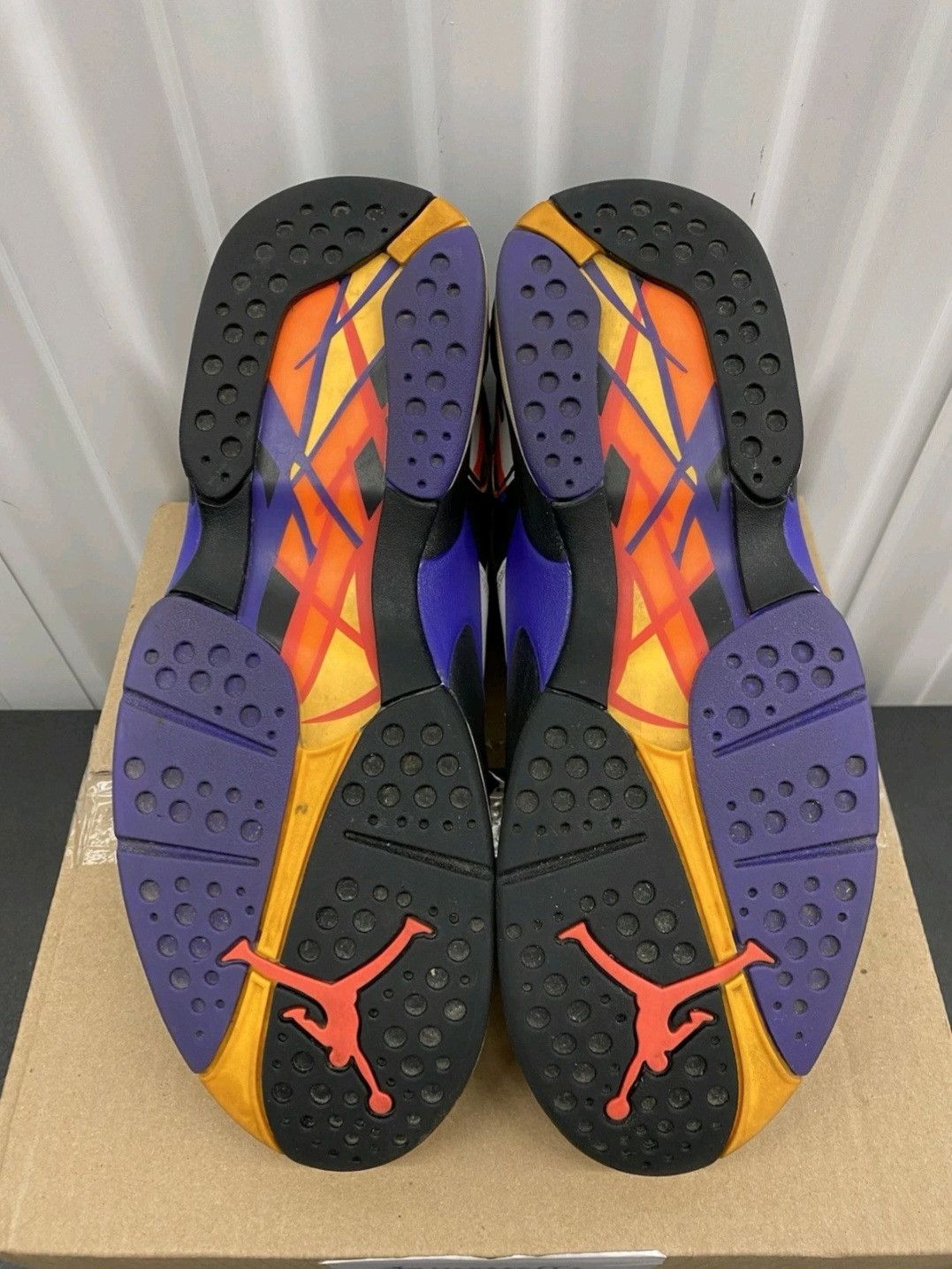 Jordan Brand Nike Air Jordan Retro 8 Three-Peat 305381142 Size 9.5 Men Size US 9.5 / EU 42-43 - 6 Thumbnail