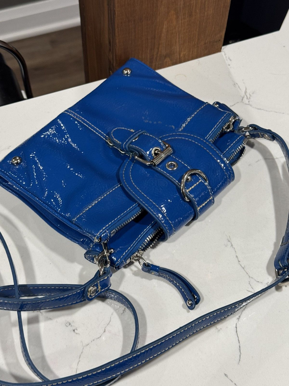 Nine West Y2K Aesthetic Nine West Glossy Cobalt Blue Crossbody Size ONE SIZE - 6 Thumbnail