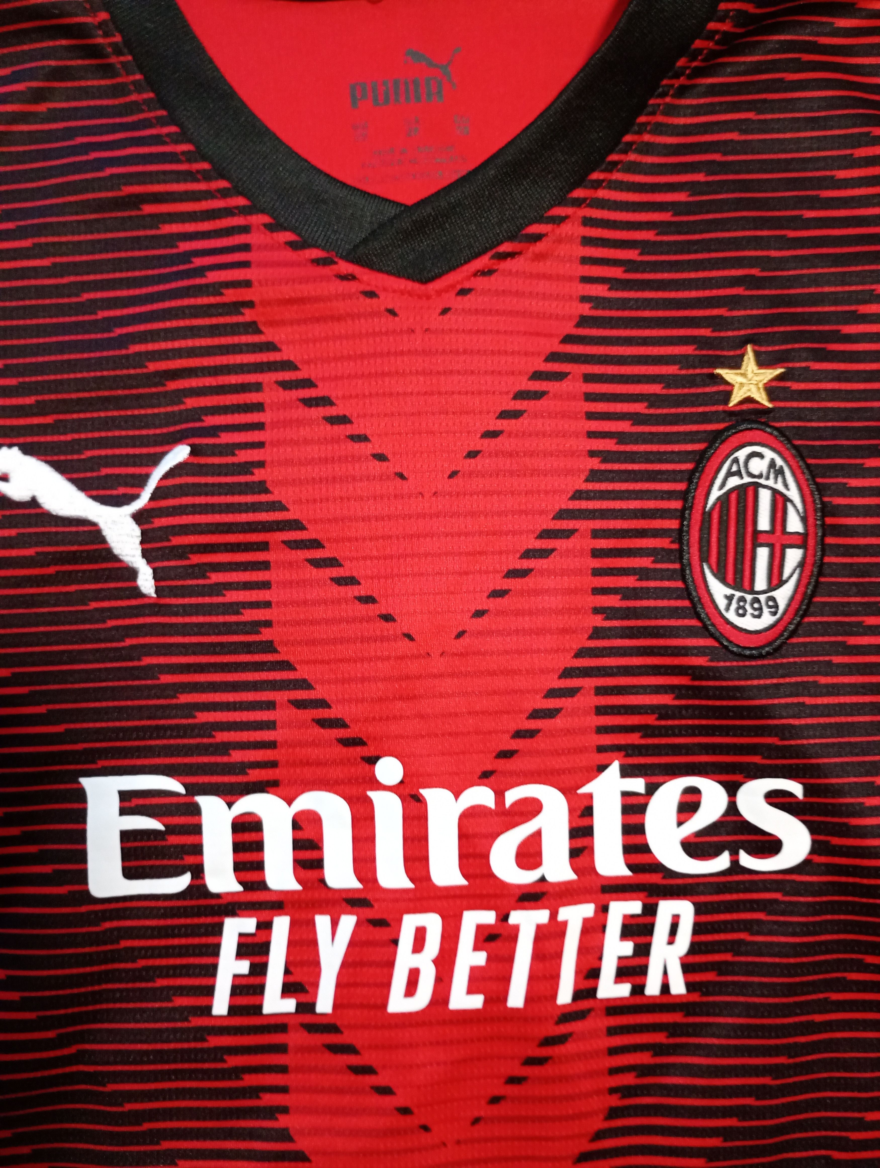 Puma Puma AC Milan Home Jersey #10 Rafa Leao 2023-2024 size 28 Size US S / EU 44-46 / 1 - 9 Thumbnail
