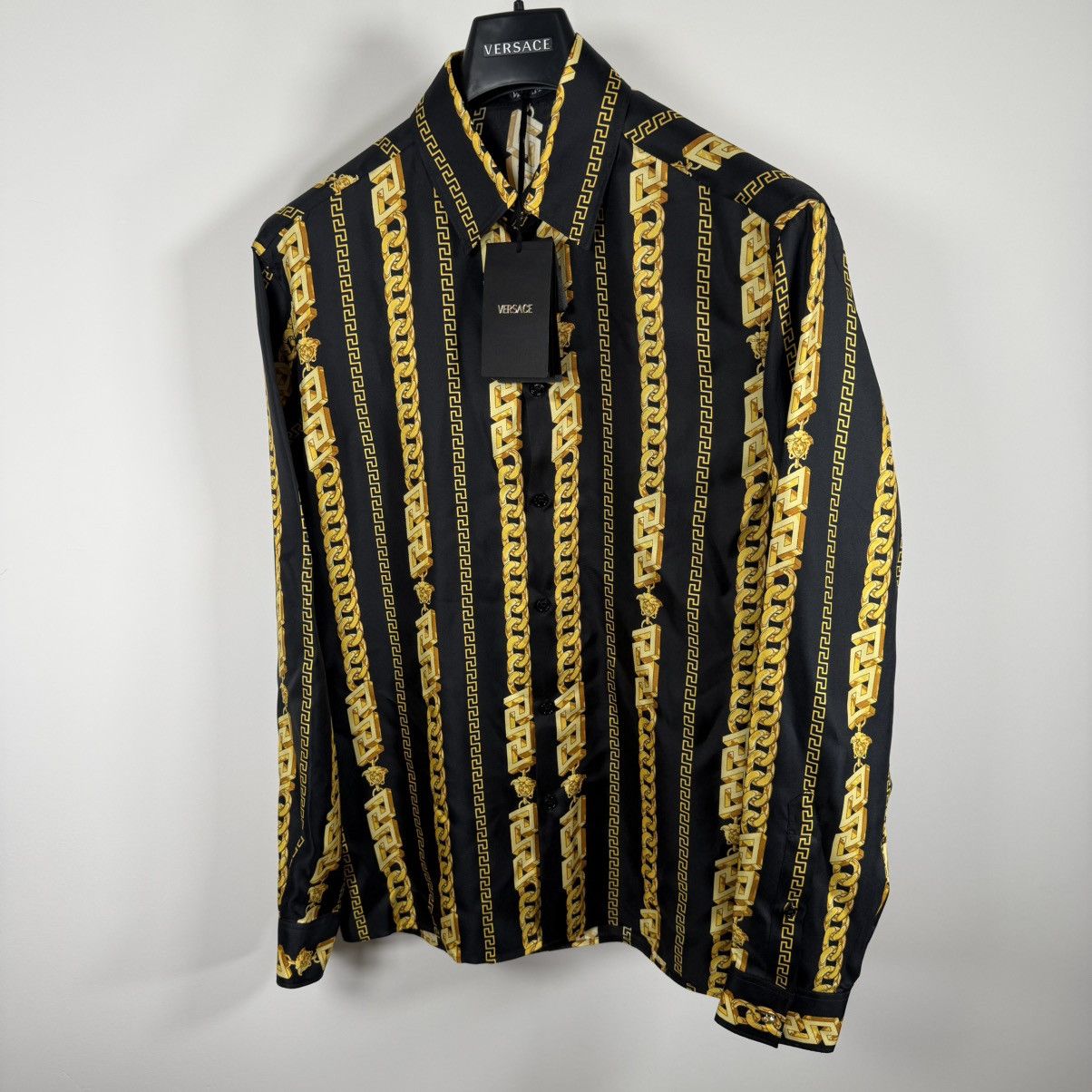Versace €1580 Versace NWT Men’s Silk Medusa Chains Shirt Size 48 (M) Size US M / EU 48-50 / 2 - 2 Thumbnail