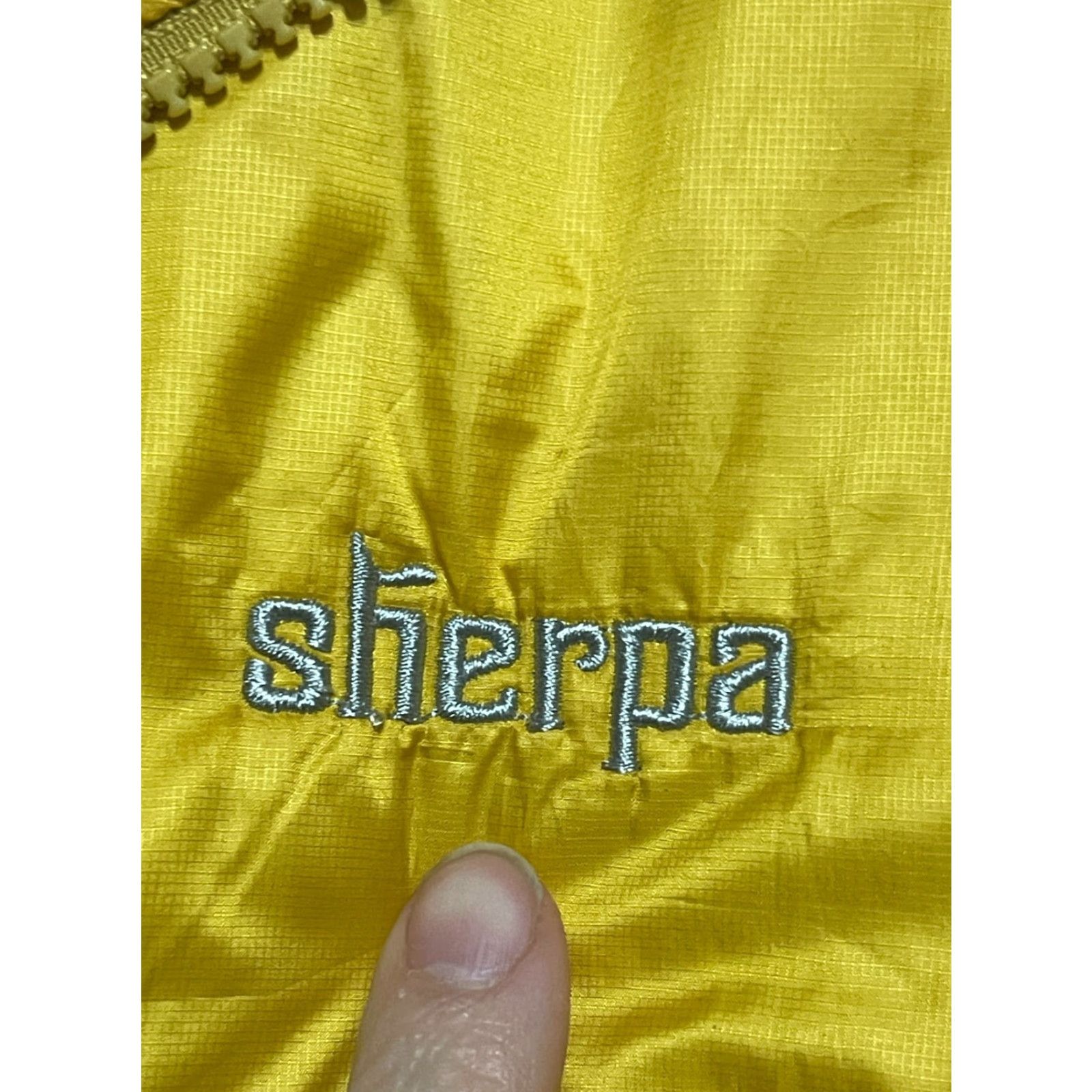 Vintage **Yellow Women's Sherpa Jacket, Full Zip, Puffer w/ Zip Pockets, Size 2XL** User: **Yellow Women's Sherpa Jacket, Full Zip, Puffer, Size 2XL** Size XXL / US 16-18 / IT 52-54 - 5 Thumbnail