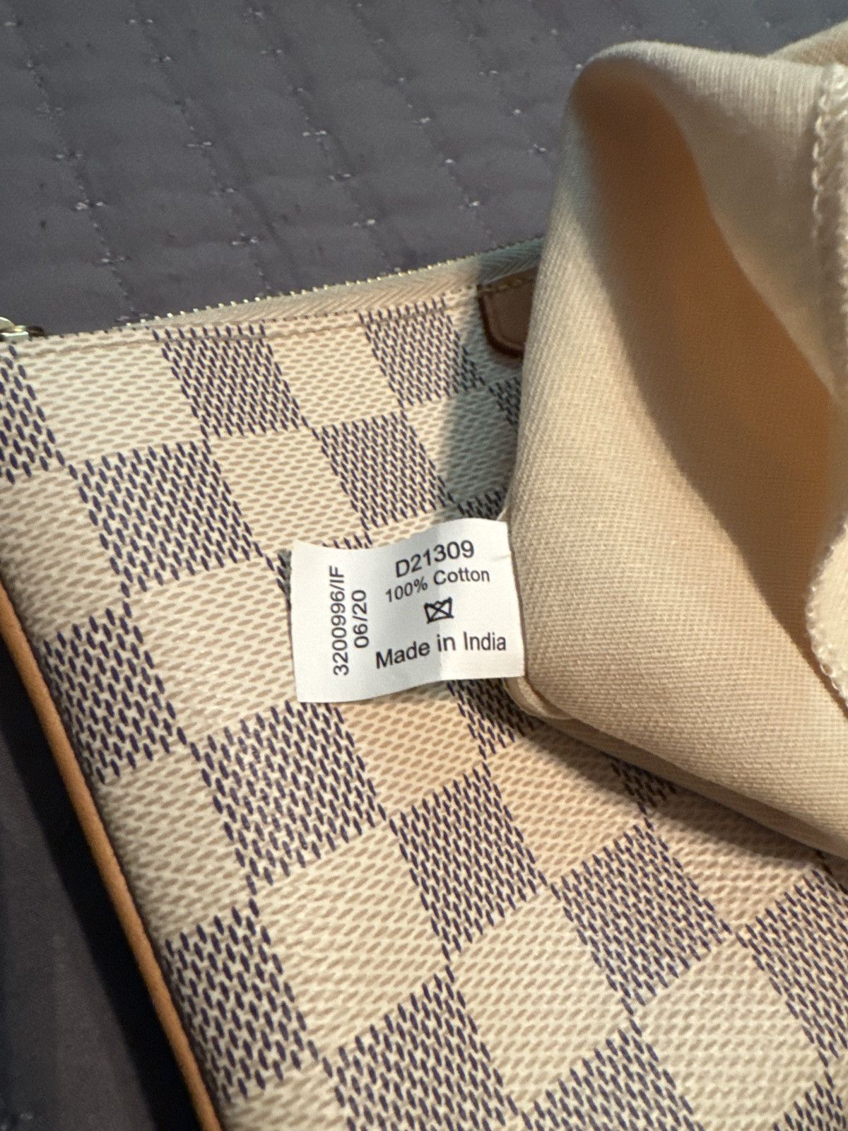 Louis Vuitton LV Double Zip Pochette Leather Convertible Clutch Size ONE SIZE - 20 Thumbnail