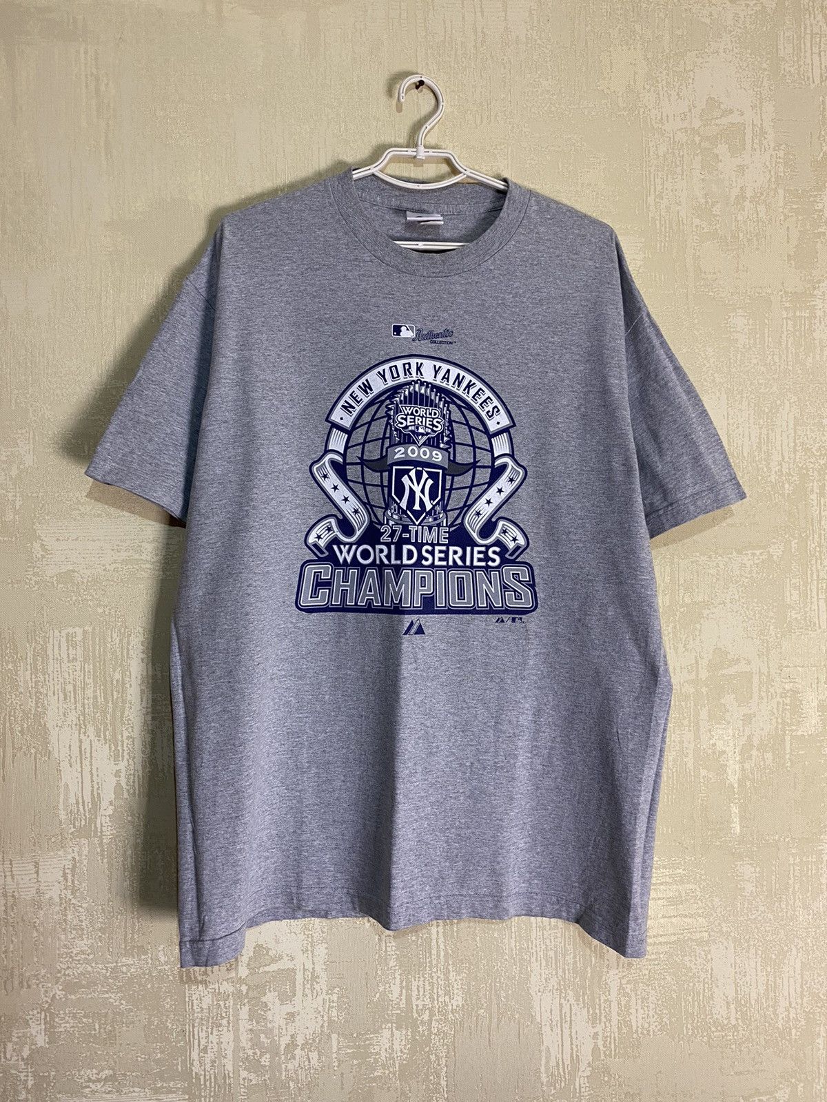 Majestic Vintage Majestic New York Yankees Baseball T-Shirt Size US XL / EU 56 / 4 - 1 Thumbnail