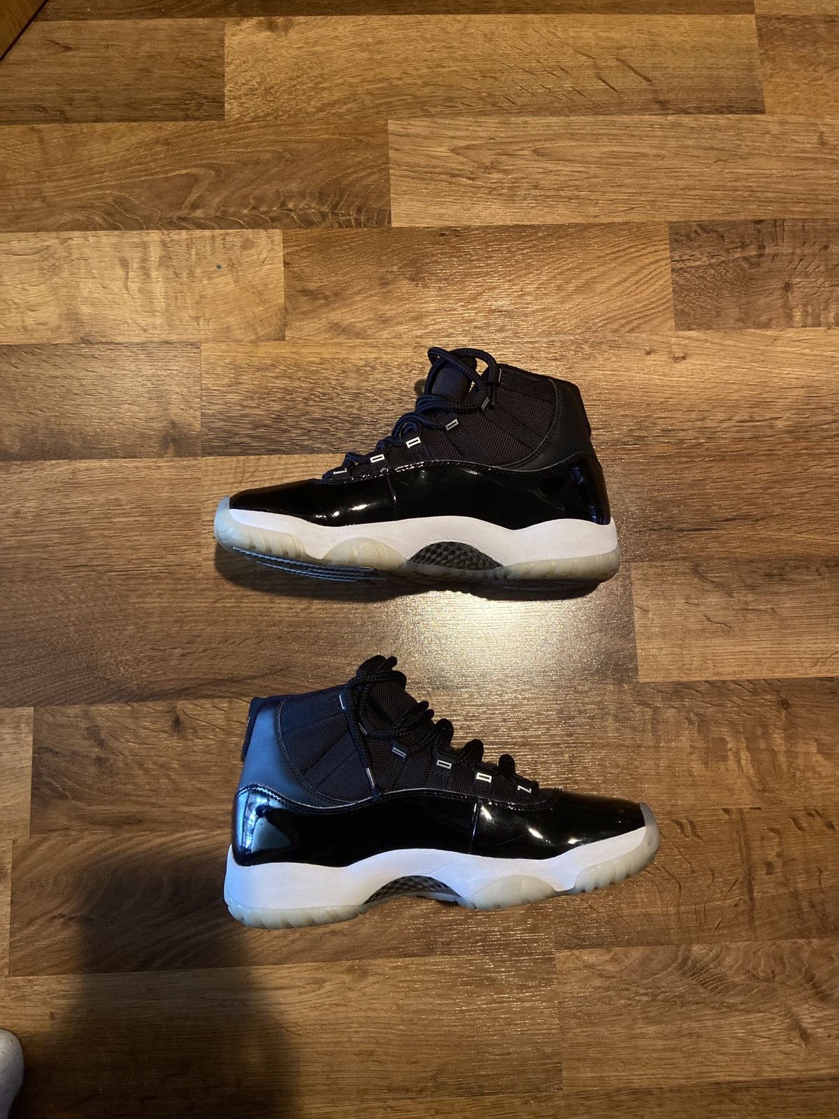 Jordan Brand Jordan 11 Jubilees Size US 9 / EU 42 - 2 Thumbnail