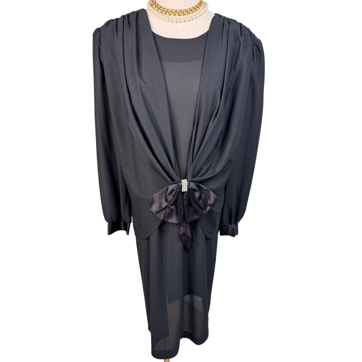 Vintage Vintage 80s rhinestone bow party dress black size 10 Medium Size M / US 6-8 / IT 42-44 - 1 Thumbnail