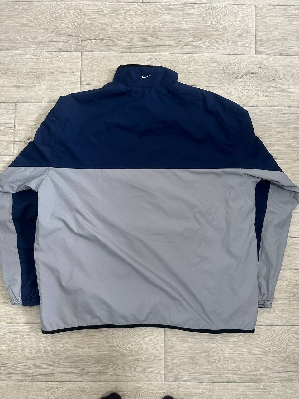 Nike Vintage Nike Silver Tag Windbreaker Jacket Navy Gray L XL Size US L / EU 52-54 / 3 - 7 Thumbnail