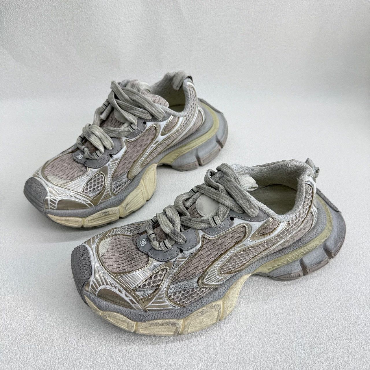 Balenciaga Balenciaga Mesh Silver Lowtop Sneakers us_6 Women Size US 6 / IT 36 - 1 Thumbnail