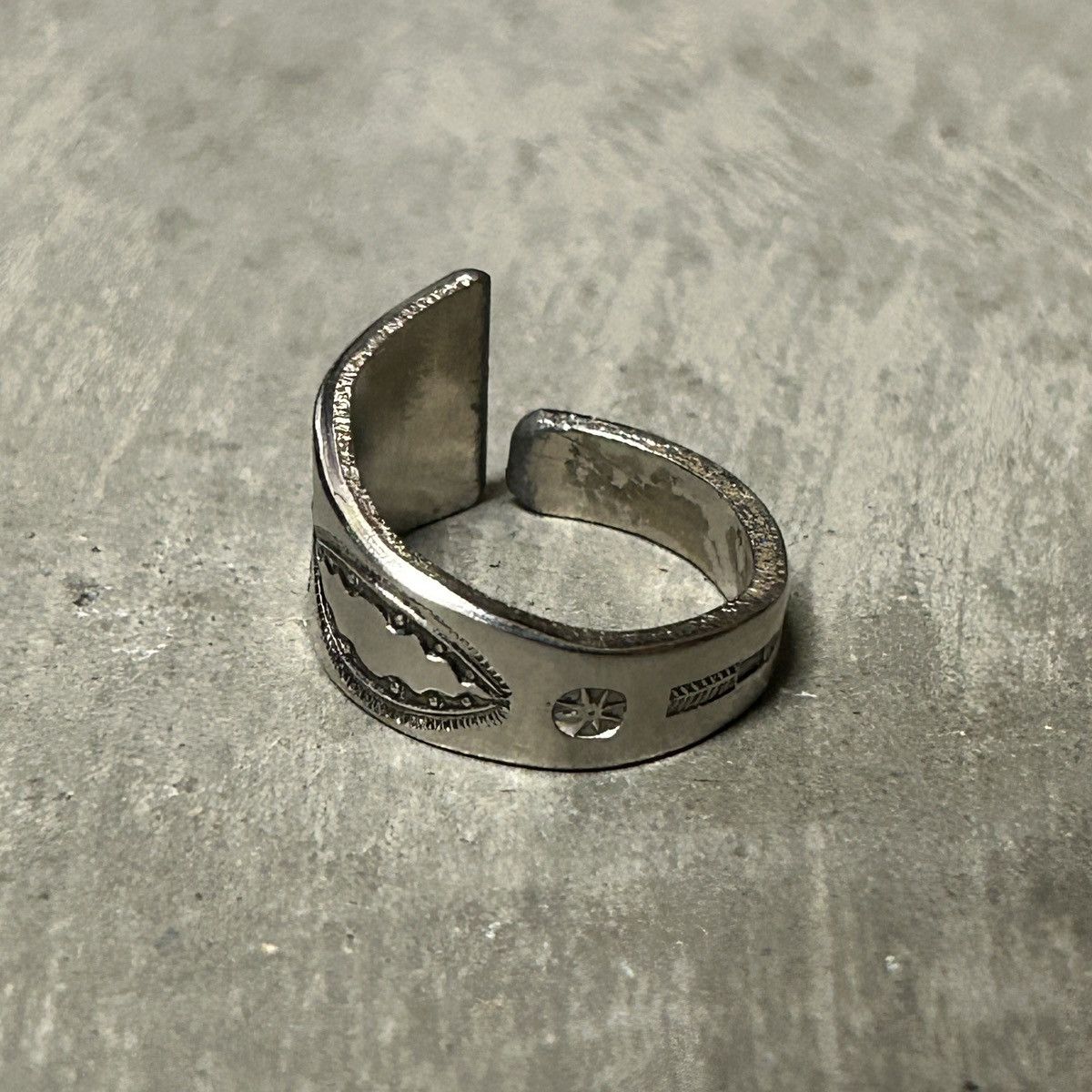 Vintage Engraved 1/1 Silver Ring Size ONE SIZE - 3 Thumbnail