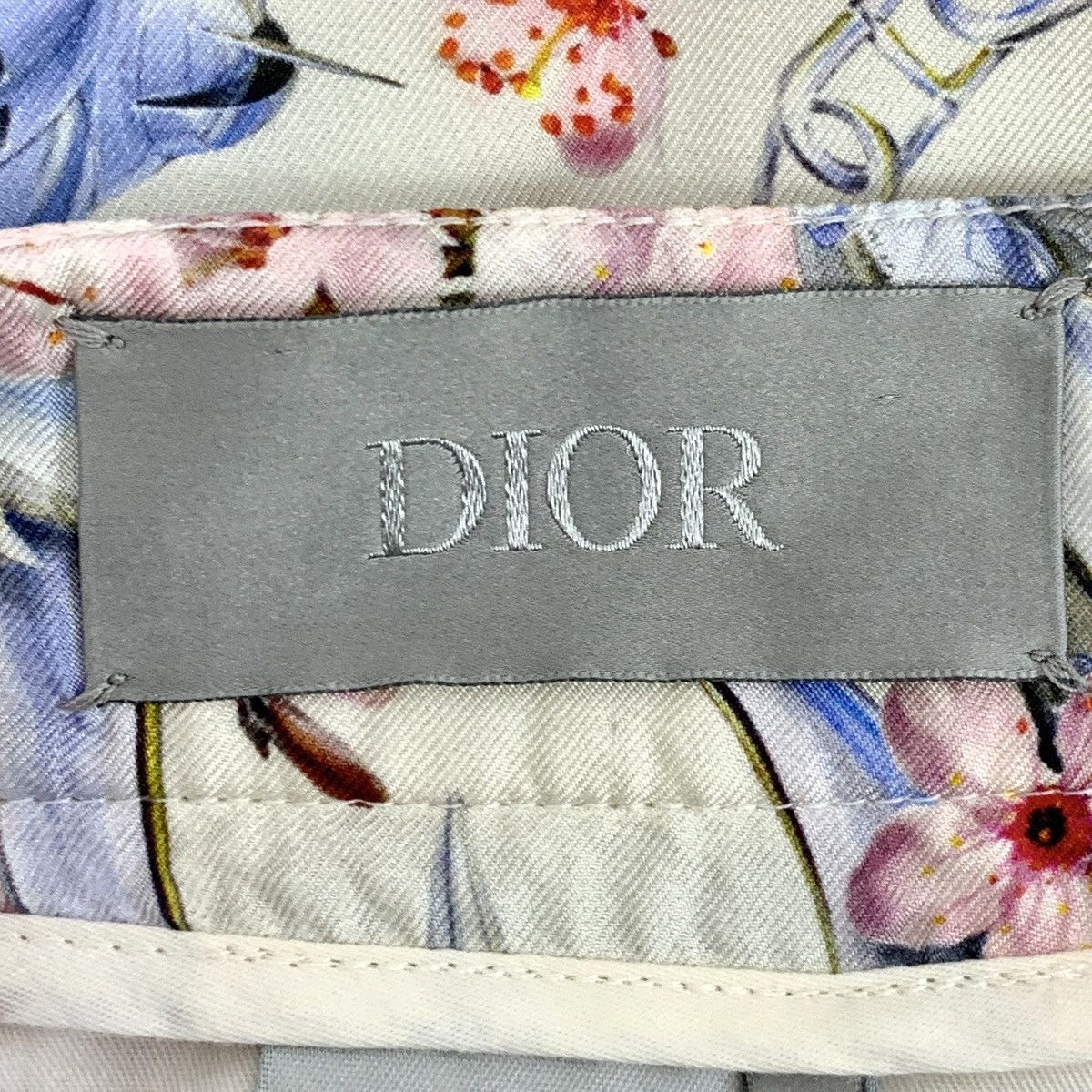 Dior Dior x Sorayama Robot Printed Silk Casual Shorts K26WX Size US 34 / EU 50 - 5 Thumbnail