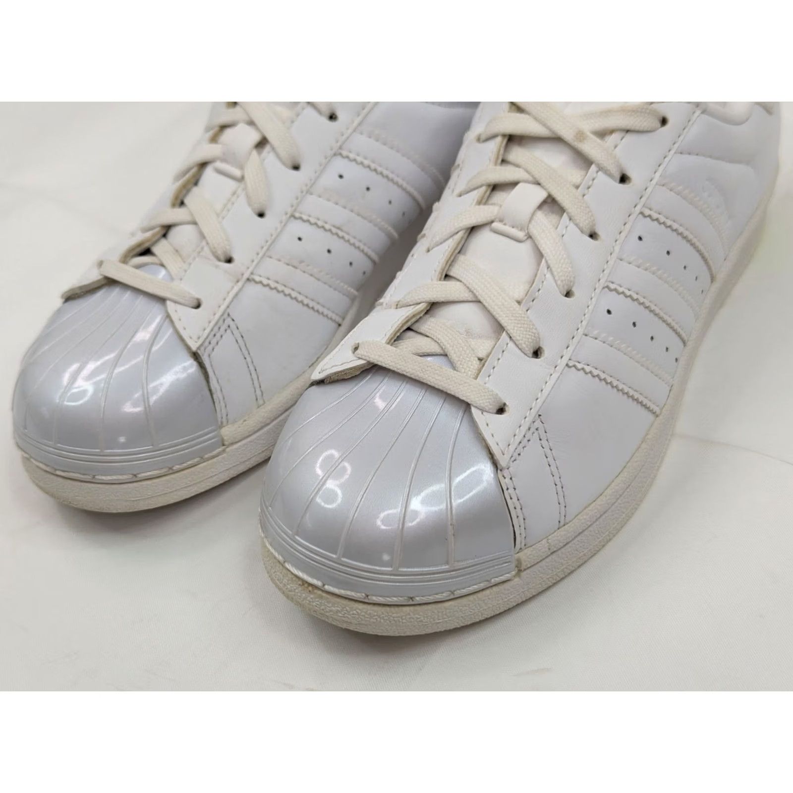 Adidas Adidas Originals Classics White Pearl Gloss Toe Cap Women 6.5 BB0683 All Over Size ONE SIZE - 6 Thumbnail