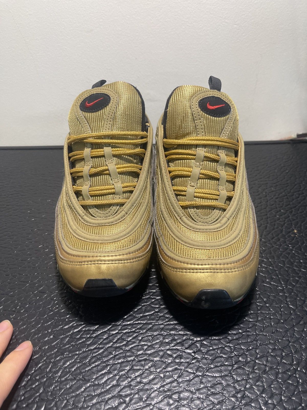 Nike Nike Air Max gold Size US 8.5 / EU 41-42 - 5 Thumbnail