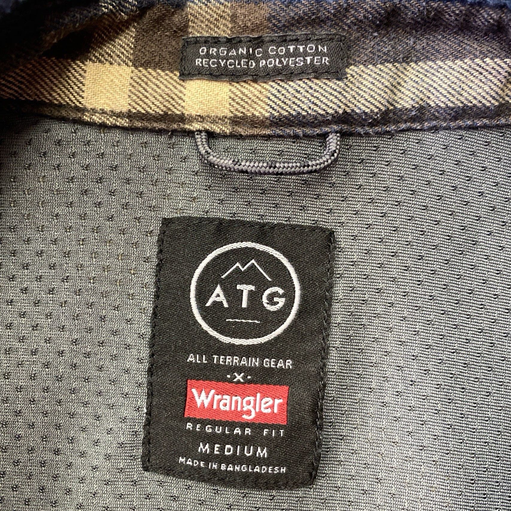 Wrangler Wrangler Shirt Men Blue Button-Up Long Sleeve Flannel Regular Fit Size M Casual Workwear Cotton Knit Pattern Plaid Pocketed Vintage: No Size US M / EU 48-50 / 2 - 3 Thumbnail