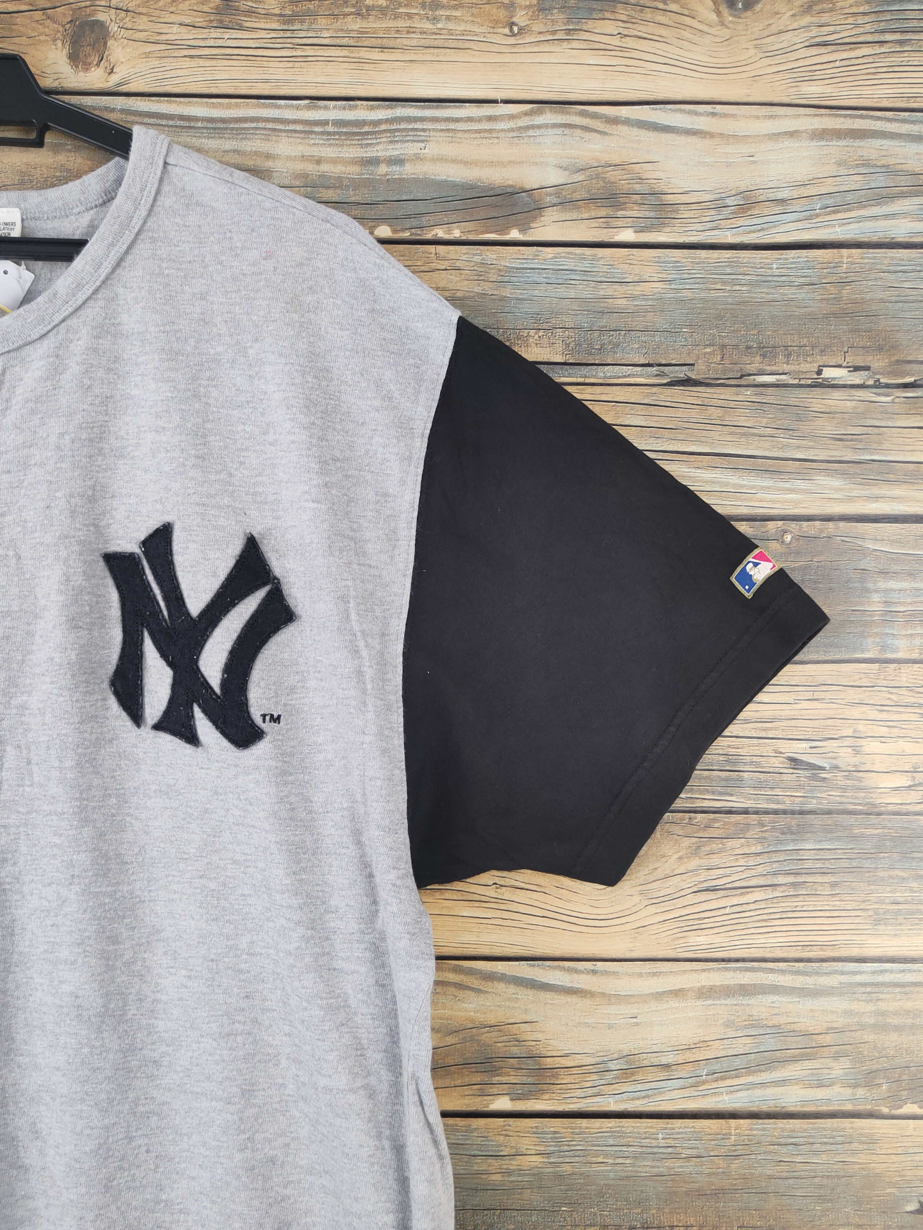 Vintage DL Cooperstown collection Gray NY Short Sleeve T-shirt #2052 Size US XL / EU 56 / 4 - 7 Thumbnail