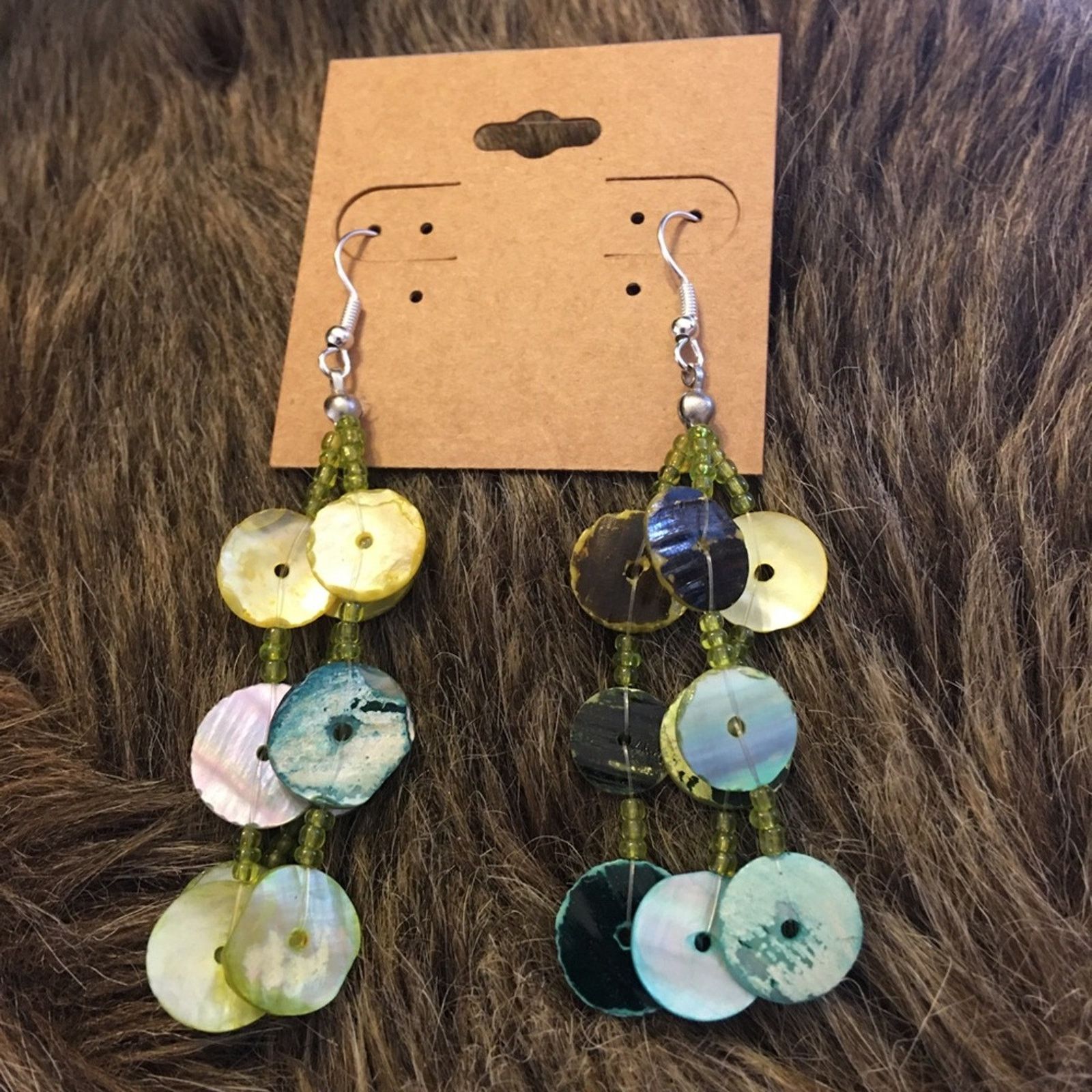Jewelry Green tones painted abalone shell jewelry set Size ONE SIZE - 7 Thumbnail