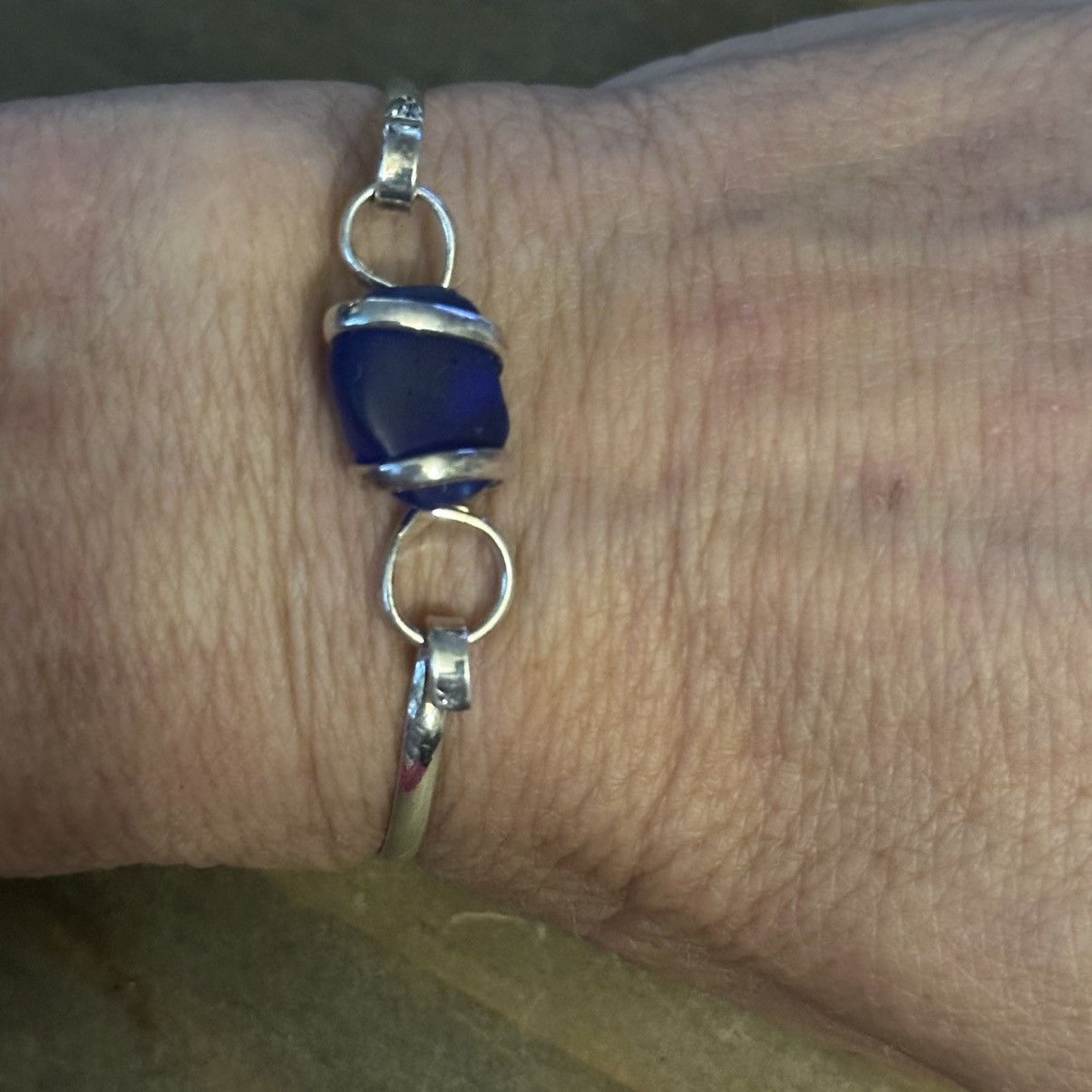 Other Blue sea glass hinged bangle bracelet Size ONE SIZE - 8 Thumbnail