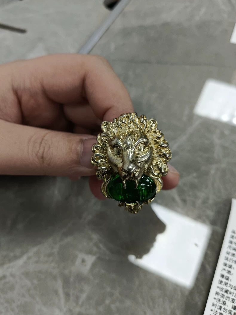 Gucci Gucci Size 19 Lion's head ring 2504-Nextarrow Size ONE SIZE - 3 Thumbnail