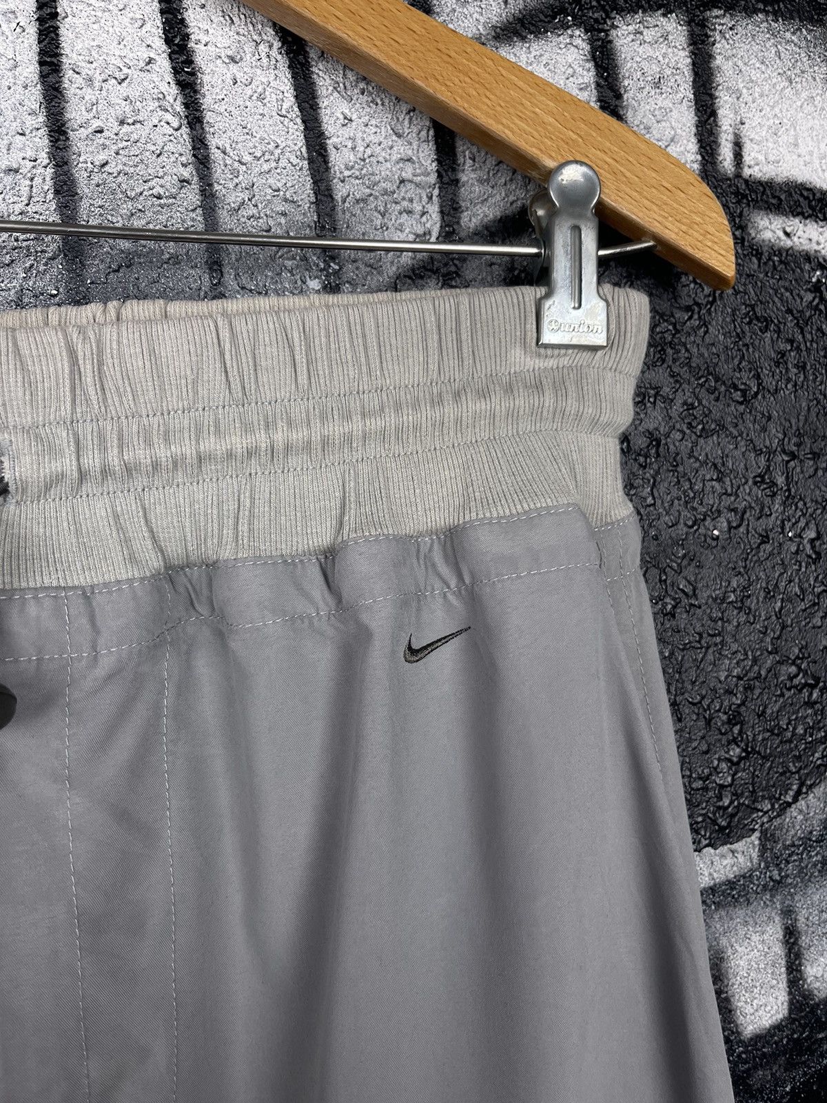 Nike Nike Y2K Vintage Sport Wide Parachute Pants Men’s Size Small Size US 30 / EU 46 - 6 Thumbnail