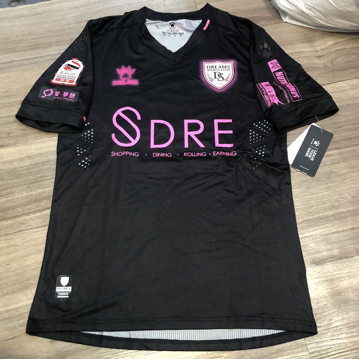 image of Soccer Jersey Hongkong Dream Sports Club 18/19 Away Shirt 15 Chan in Black/Pink, Men's (Size Medium