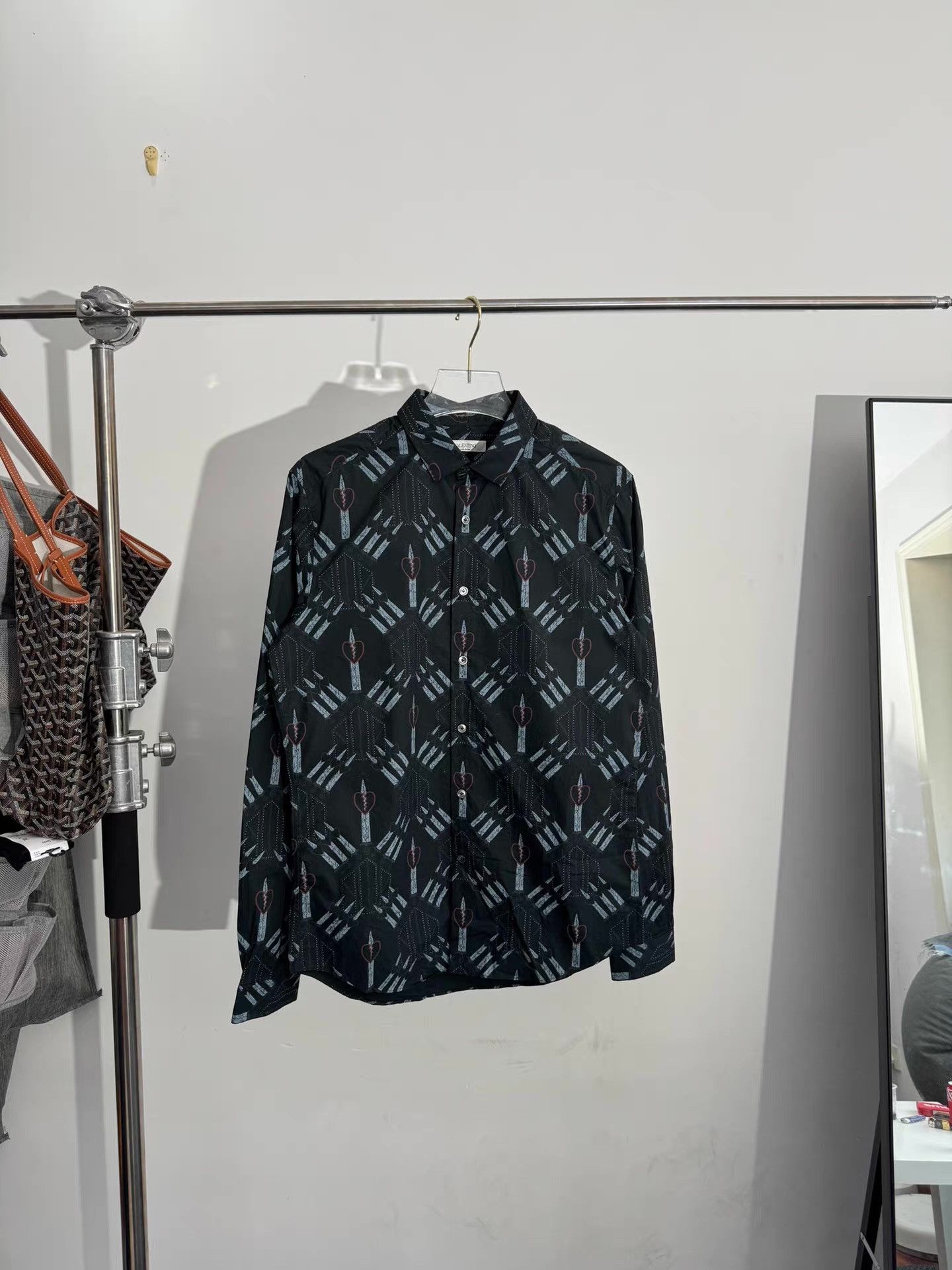 Valentino Valentino Heartbreak Shirt Q17 Size US L / EU 52-54 / 3 - 1 Thumbnail