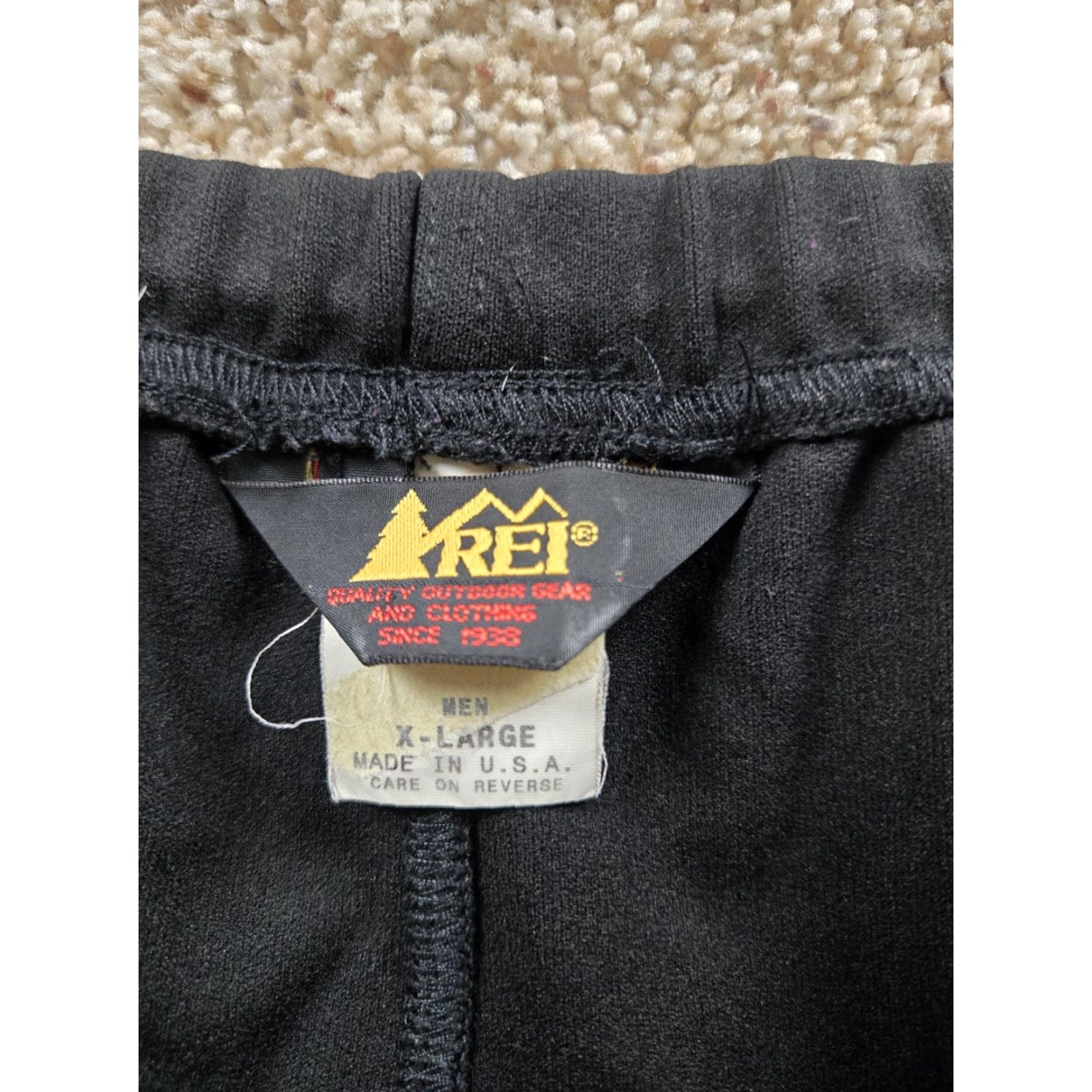 Vintage VINTAGE REI Jogger Sweatpants Pants Men's XL Black USA Made Zip Ankles Tapered Pockets Elastic Waist Knit Nylon Solid Athletic Activewear Size US 36 / EU 52 - 5 Thumbnail