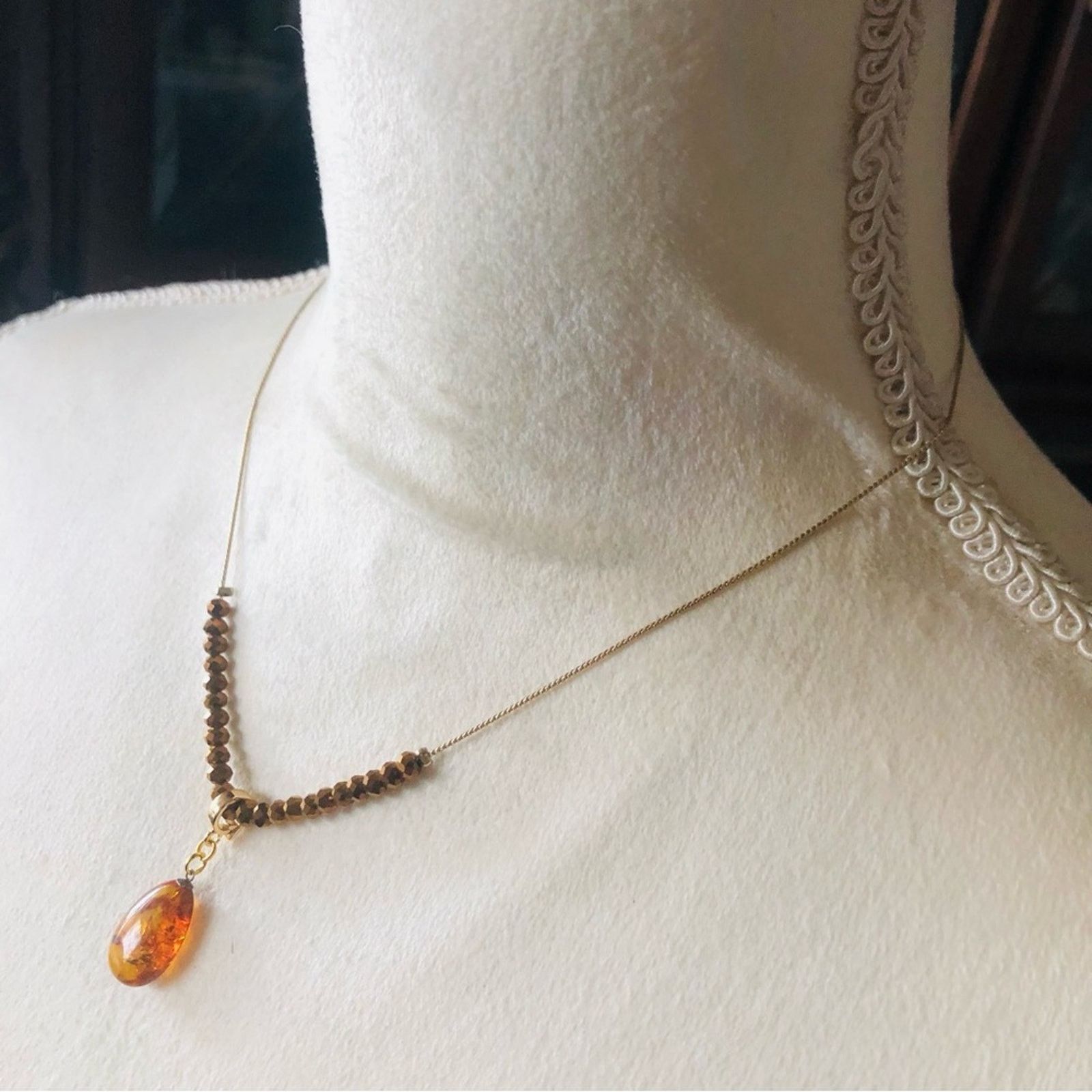 Handmade Handcrafted simulated amber raindrop pendant chain necklace Size ONE SIZE - 3 Thumbnail