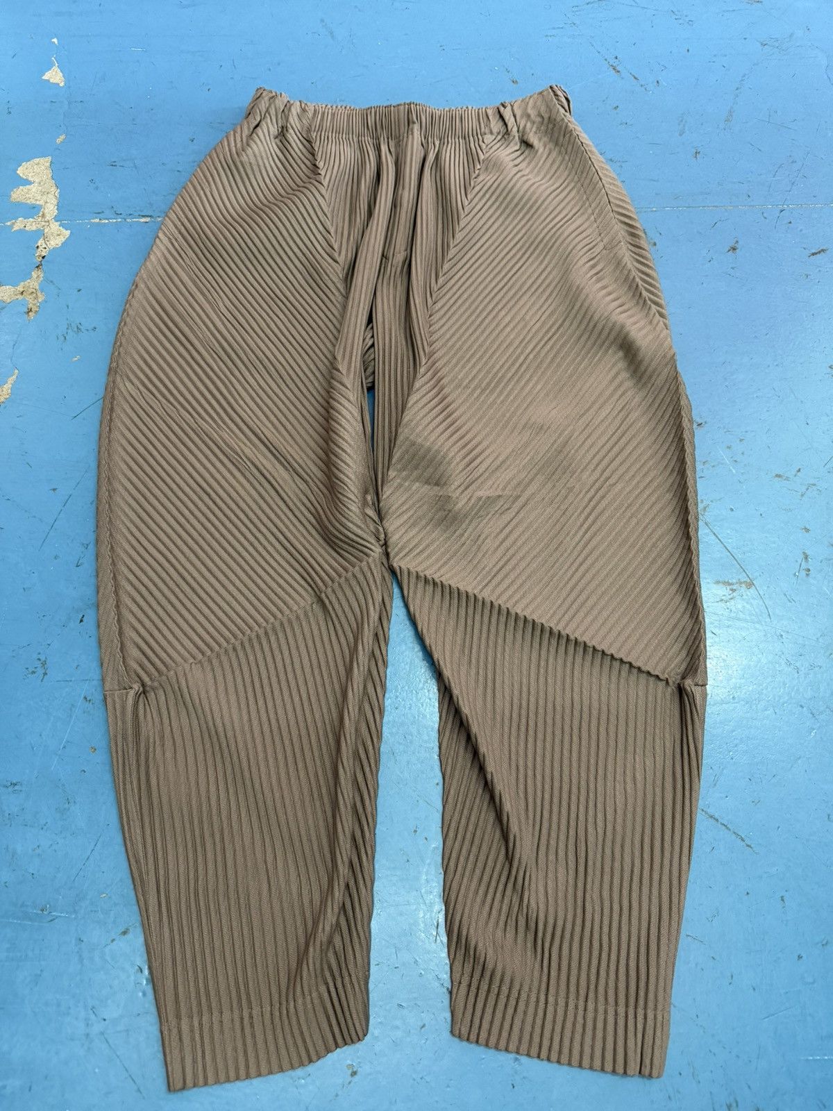HP28JF131/3 HOMME PLISSE PANTS