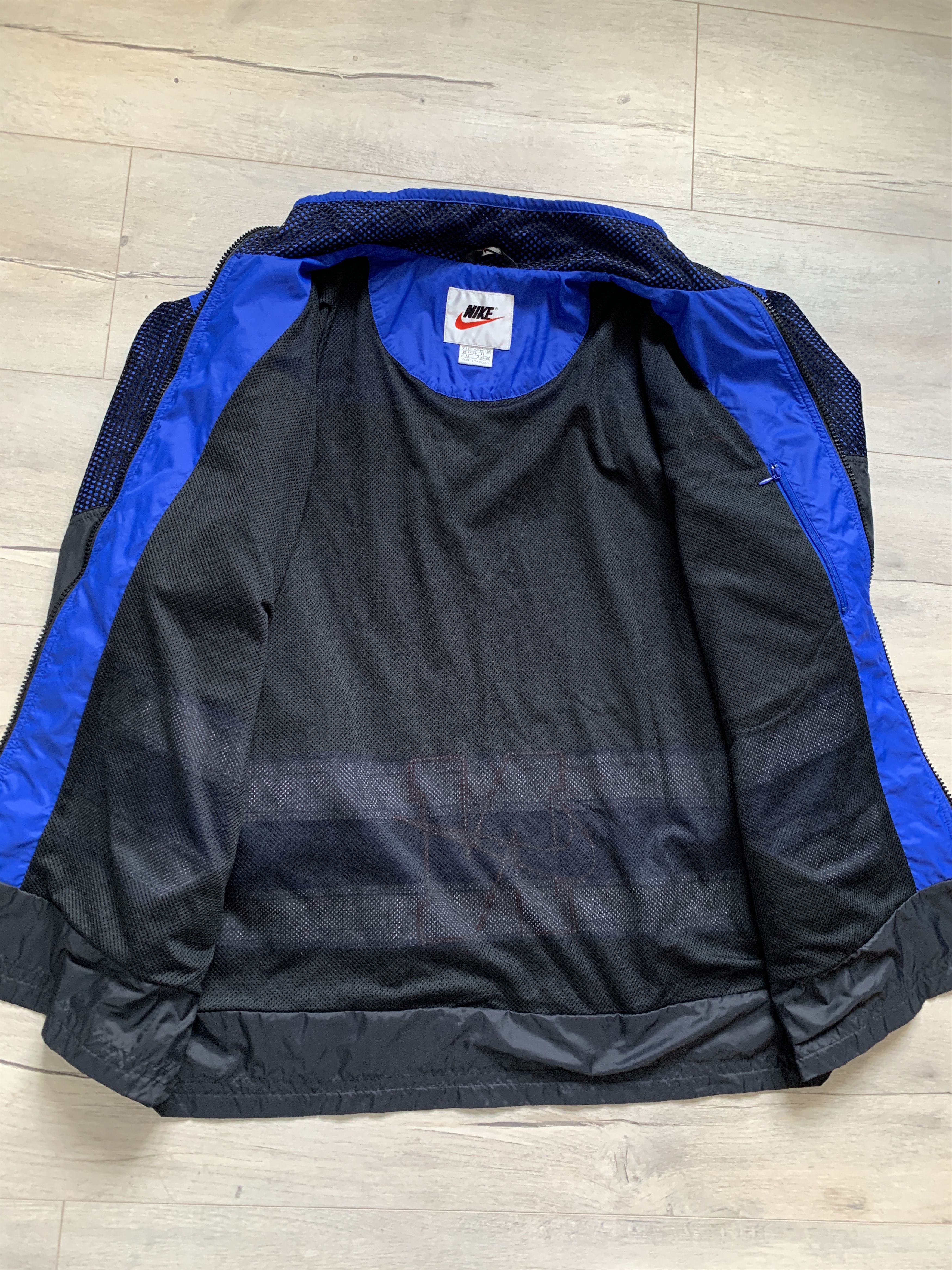 Nike × Vintage Vintage Nike Nylon Jacket Big Logo Baggy Crazy 90s Size US XL / EU 56 / 4 - 12 Thumbnail