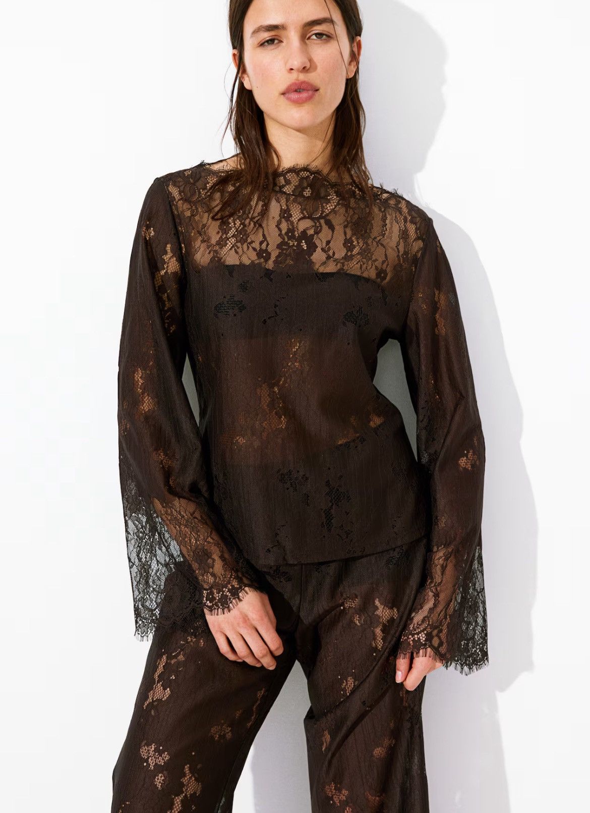 H&M H&M Dark brown lace top Size M / US 6-8 / IT 42-44 - 2 Thumbnail