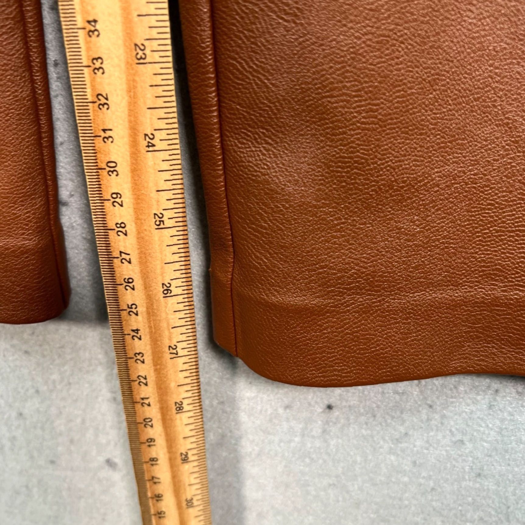 Vintage Wilfred High-Waisted Brown Faux Leather Pants Straight Leg Womens Size 0 Dress Pants Pockets 27in Inseam Polyurethane Leather Polyester Size 25" / US 0 / IT 36 - 7 Thumbnail