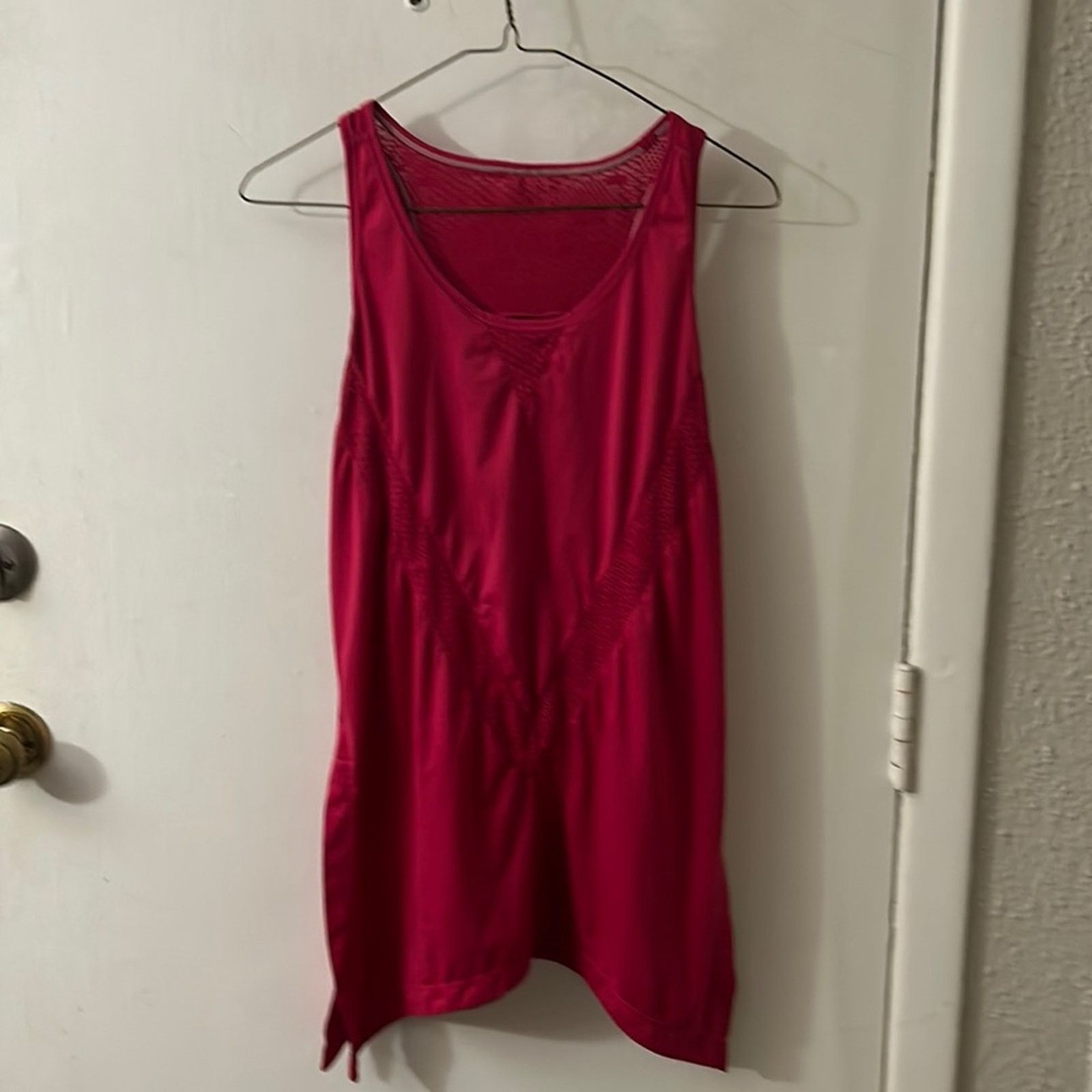 Nanette Lepore Nanette Lepore Hot Pink Sporty Racerback Keyhole Size S / US 4 / IT 40 - 3 Thumbnail