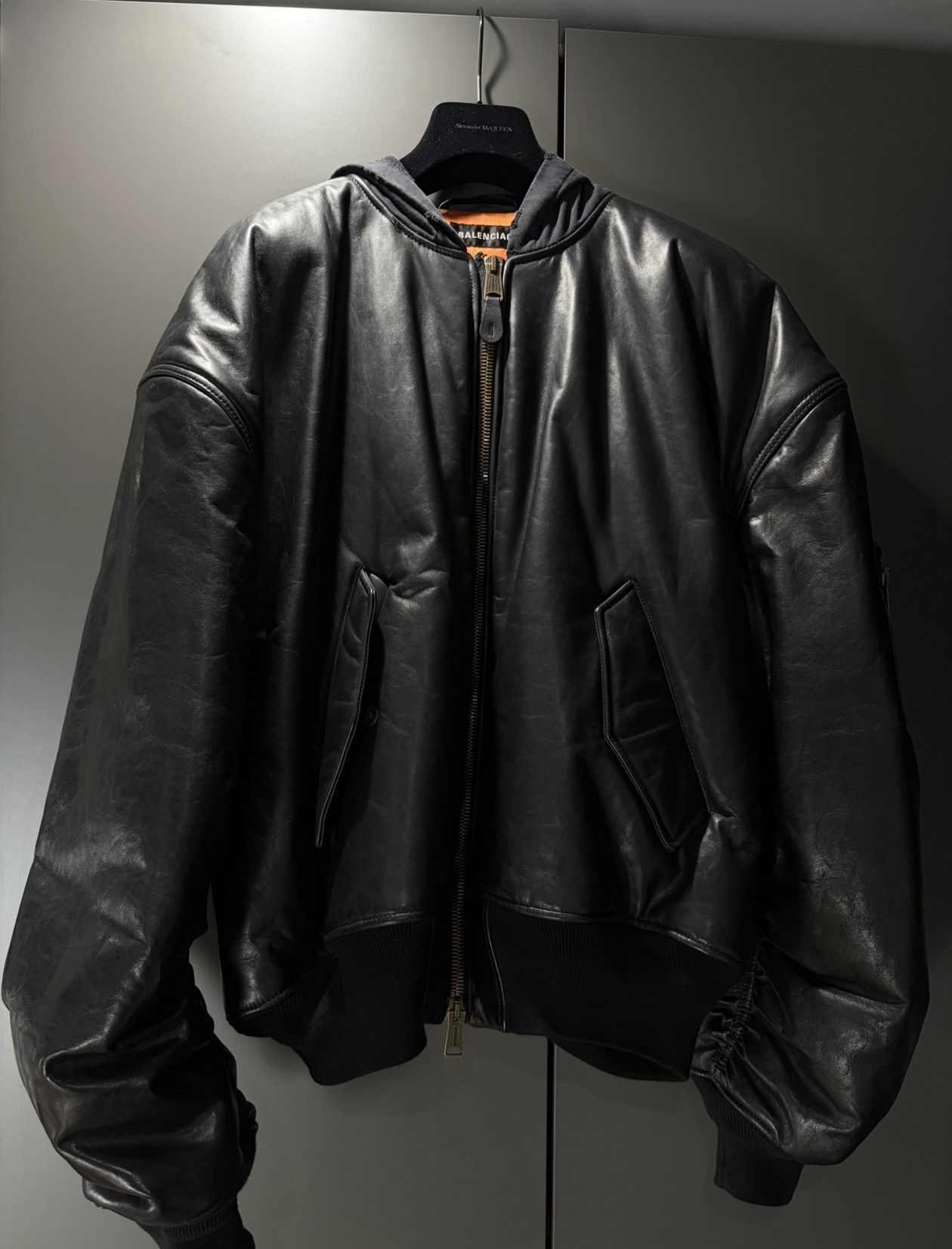 Balenciaga Bull skin leather bomber demna fw23 Size US M / EU 48-50 / 2 - 1 Thumbnail