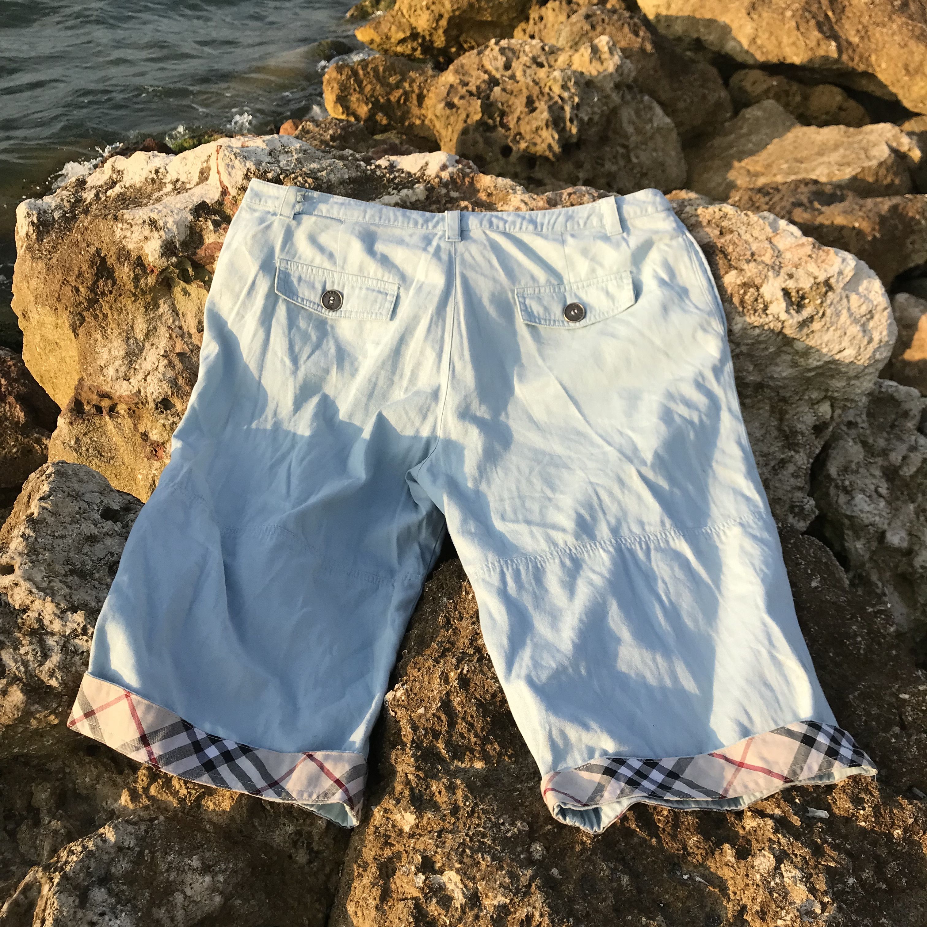 Vintage Burberry baby blue short novacheck pants Trouser pan
