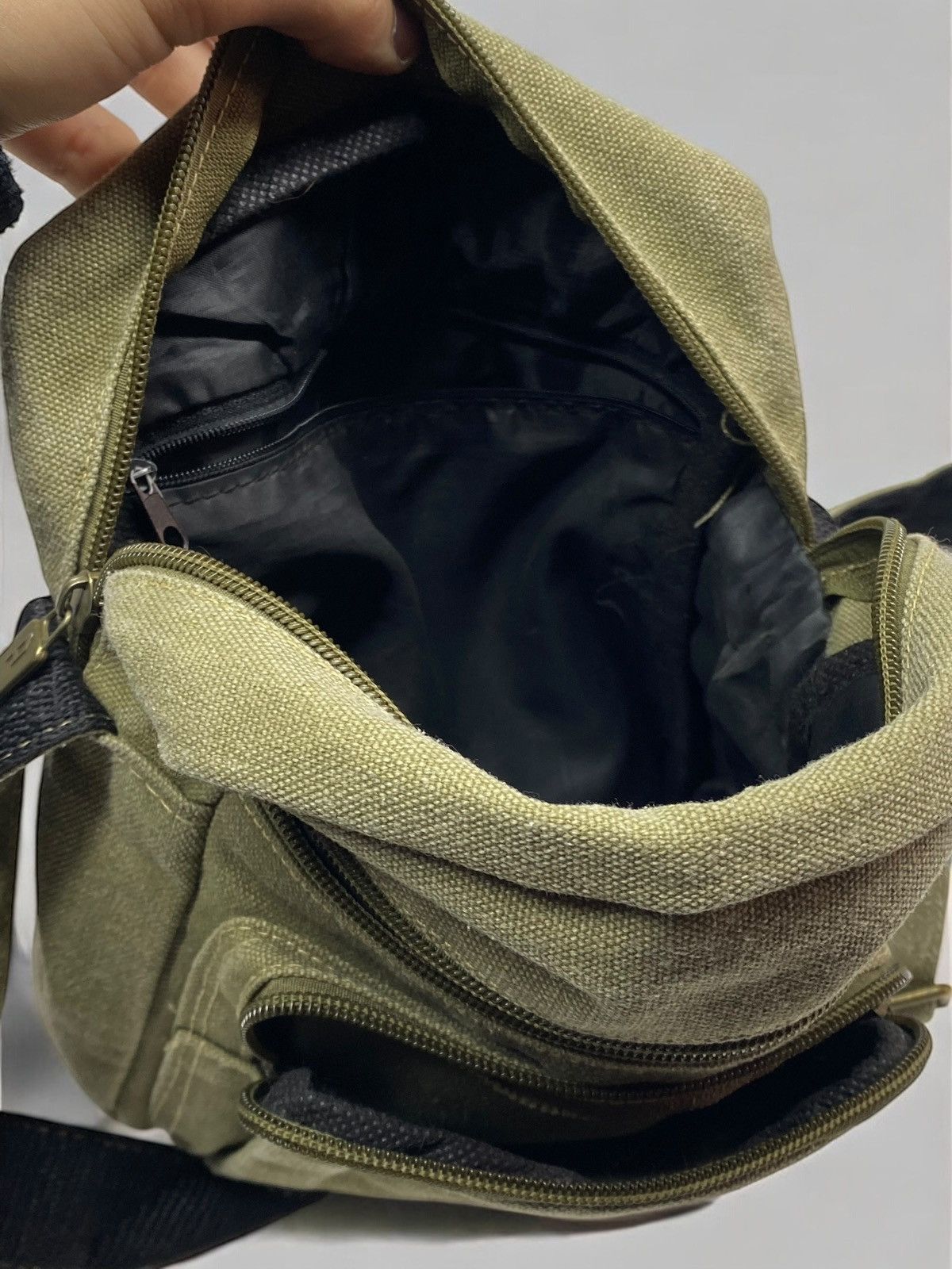 Diesel 🔥 Y2K DIESEL MILITARY GREEN SHOULDER BAG TECH WEAR GORP CORE Size ONE SIZE - 15 Thumbnail
