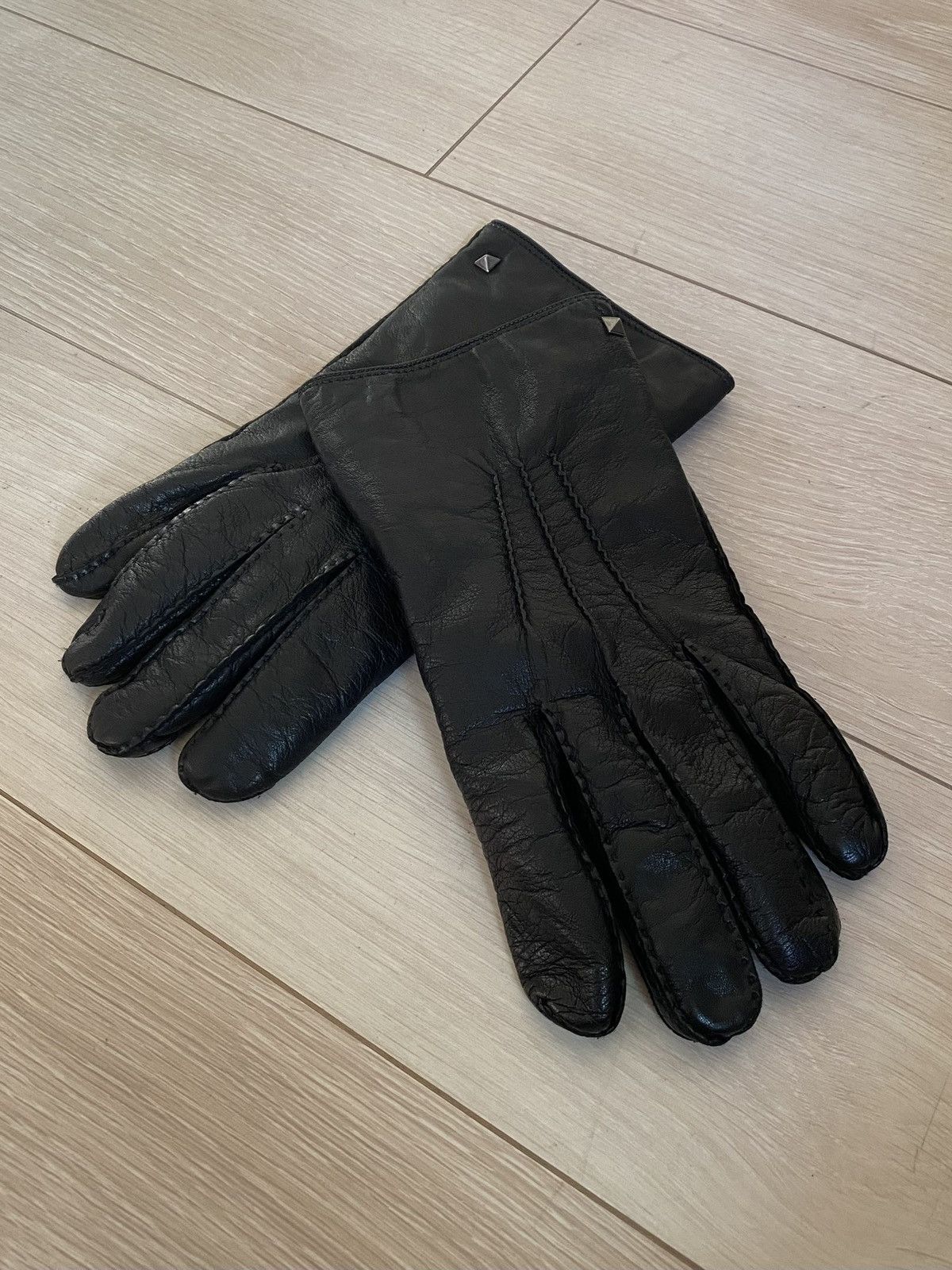 Black lamb Leather Glove
