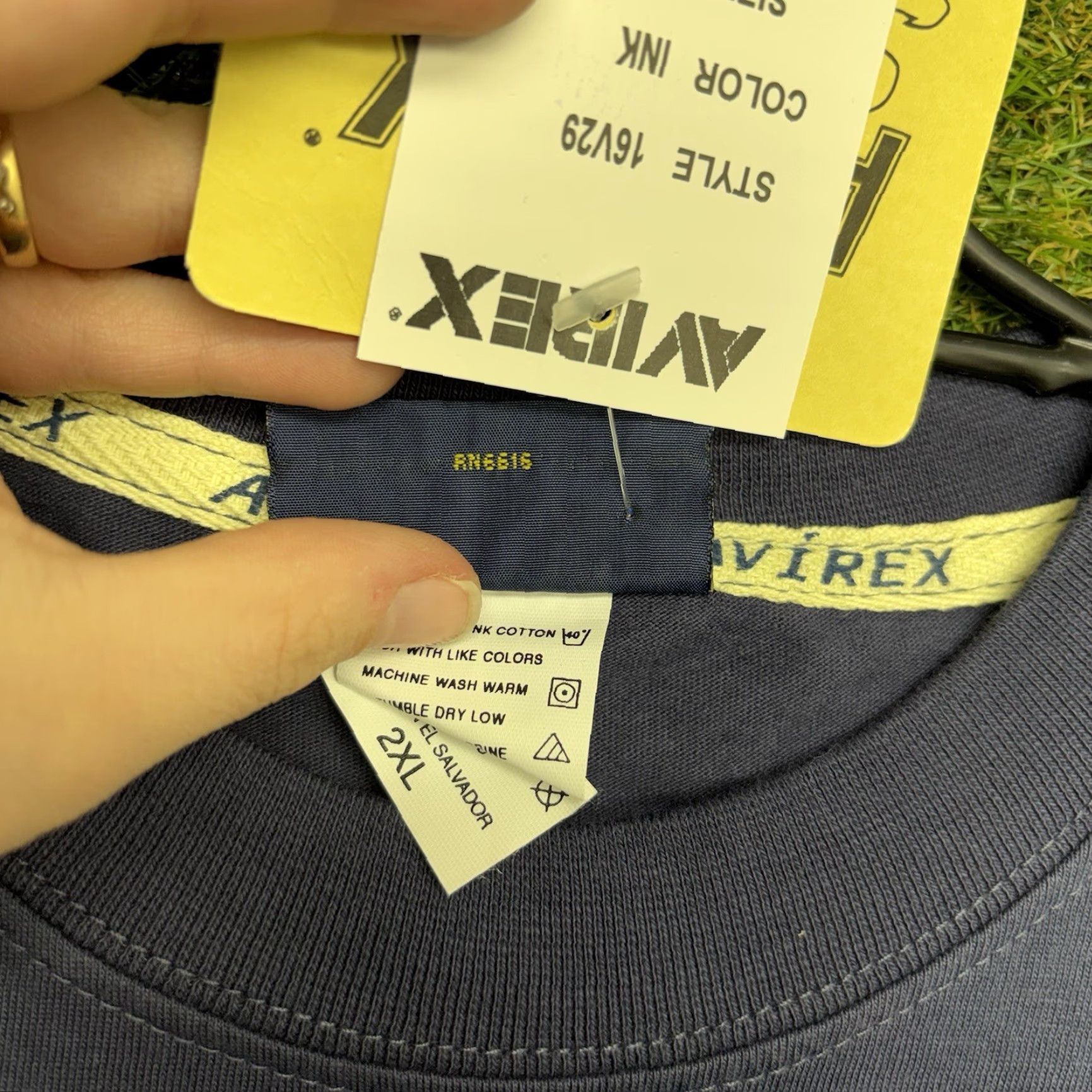 Avirex VINTAGE Avirex Shirt Mens 2XL Blue Long Sleeve Skull Logo USA Y2K Punk NWT Mens Shirt 2XL Blue Long Sleeve Avirex Skull Logo Vintage USA Y2K Punk NWT Size US XXL / EU 58 / 5 - 5 Thumbnail