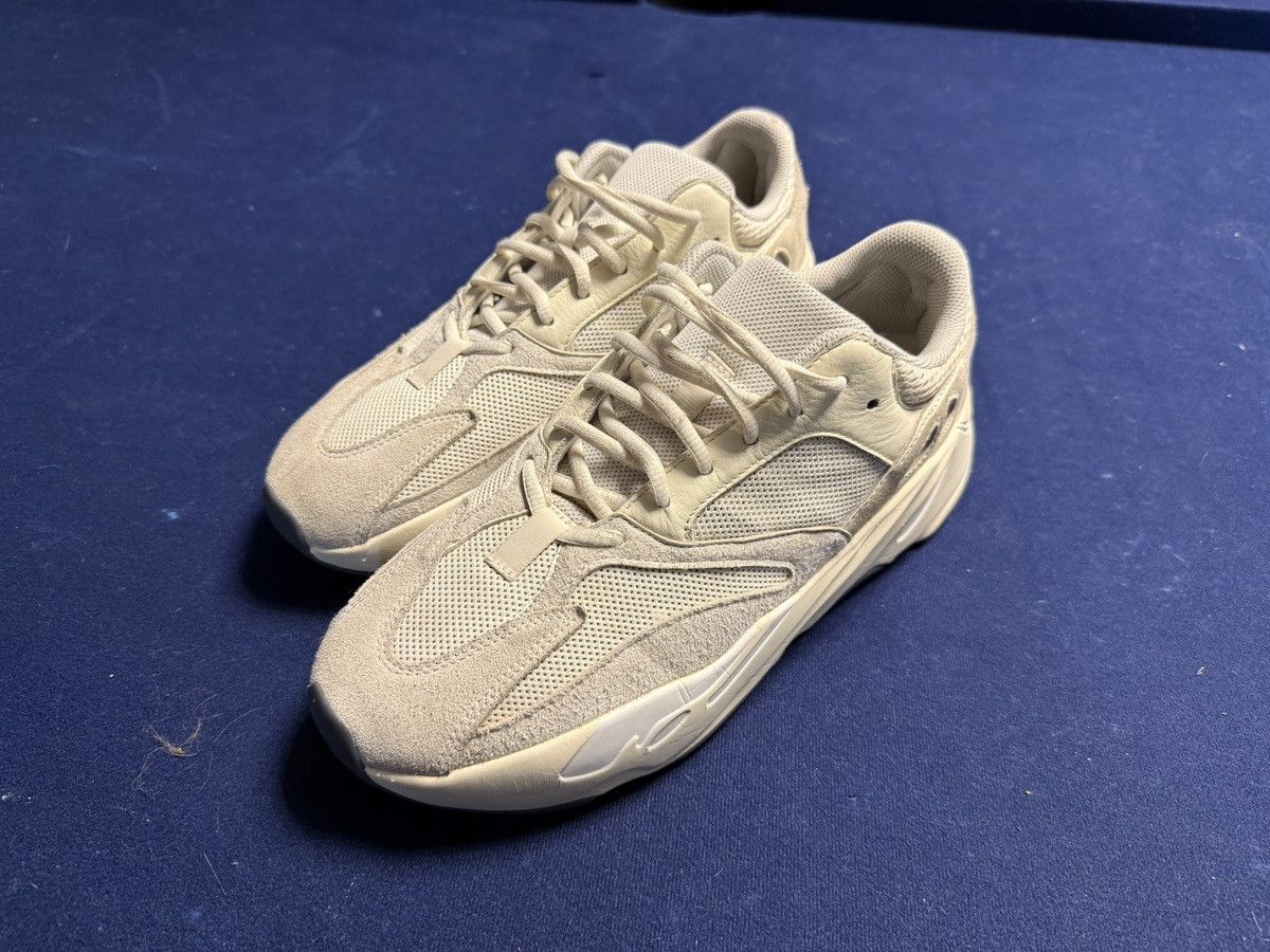 Adidas × Kanye West × Yeezy Adidas Yeezy Boost 700 Salt Size US 10.5 / EU 43-44 - 2 Thumbnail
