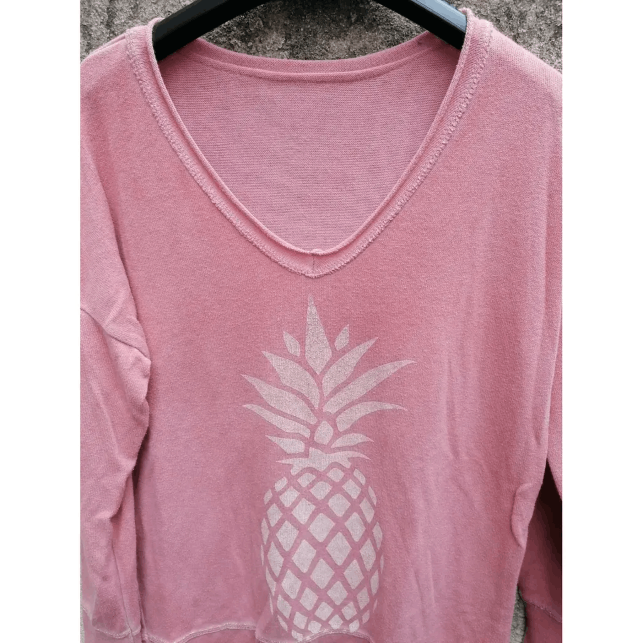 Other Pink Pineapple Graphic V-Neck Long Sleeve Top Size M / US 6-8 / IT 42-44 - 1 Thumbnail
