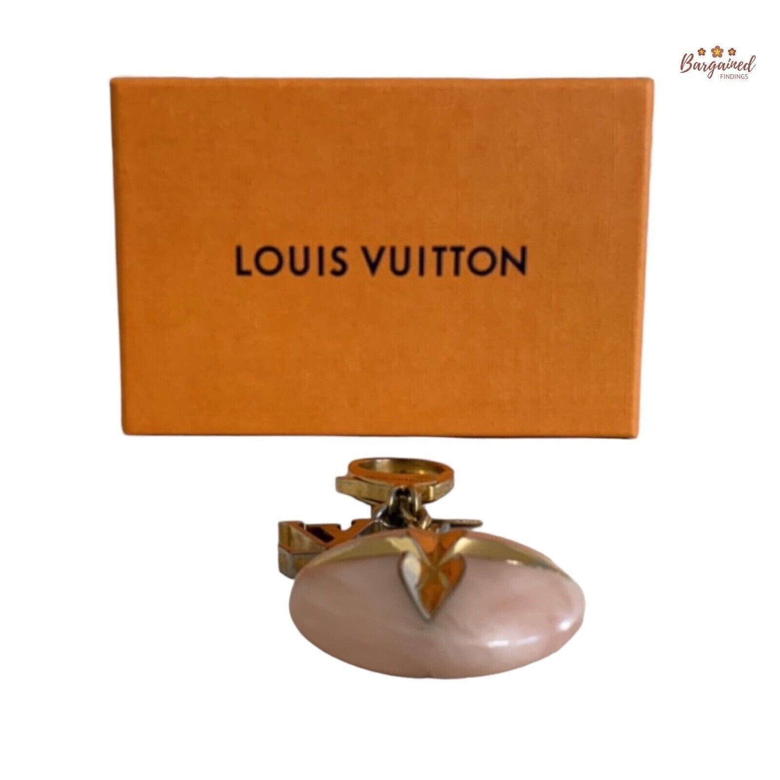 Louis Vuitton LOUIS VUITTON Rose Flower Vellur Key Holder Bag Charm M66977 Size ONE SIZE - 5 Thumbnail