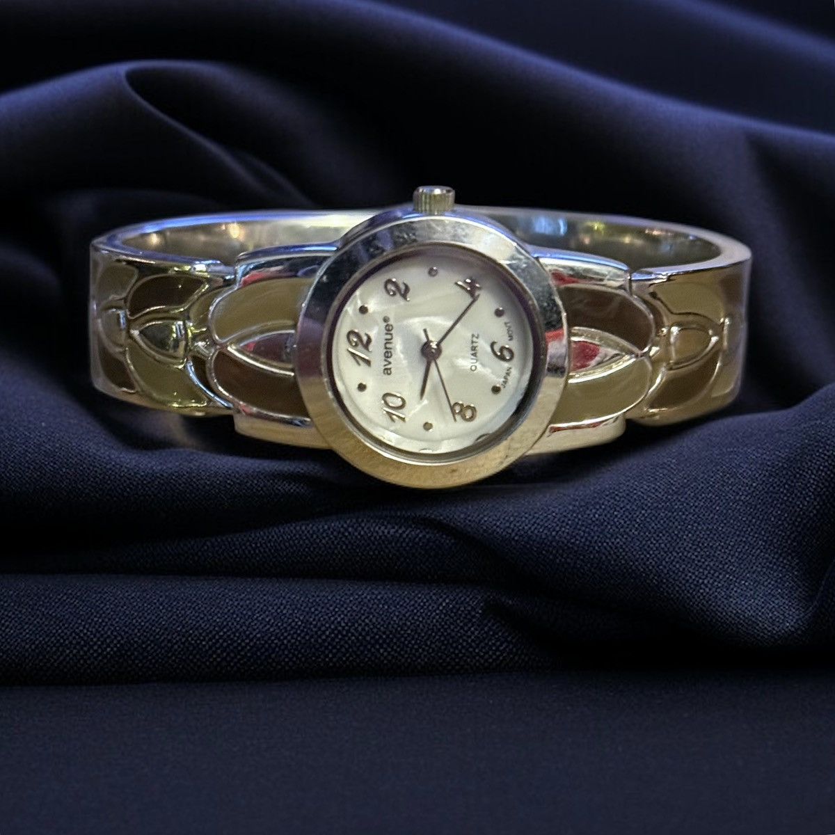 Avenue Avenue silver tone brown and tan enamel cuff watch Size ONE SIZE - 1 Thumbnail