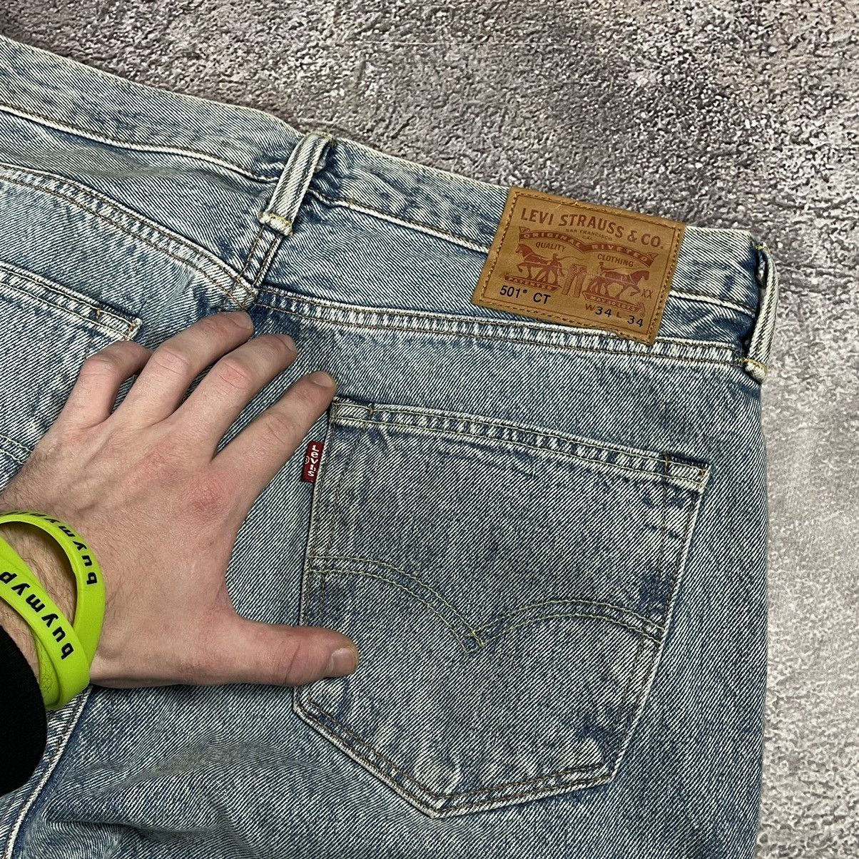 Vintage Vintage 90s Levi Distressed Baggy Jeans Grunge Skate Logo 34 Size US 34 / EU 50 - 6 Thumbnail