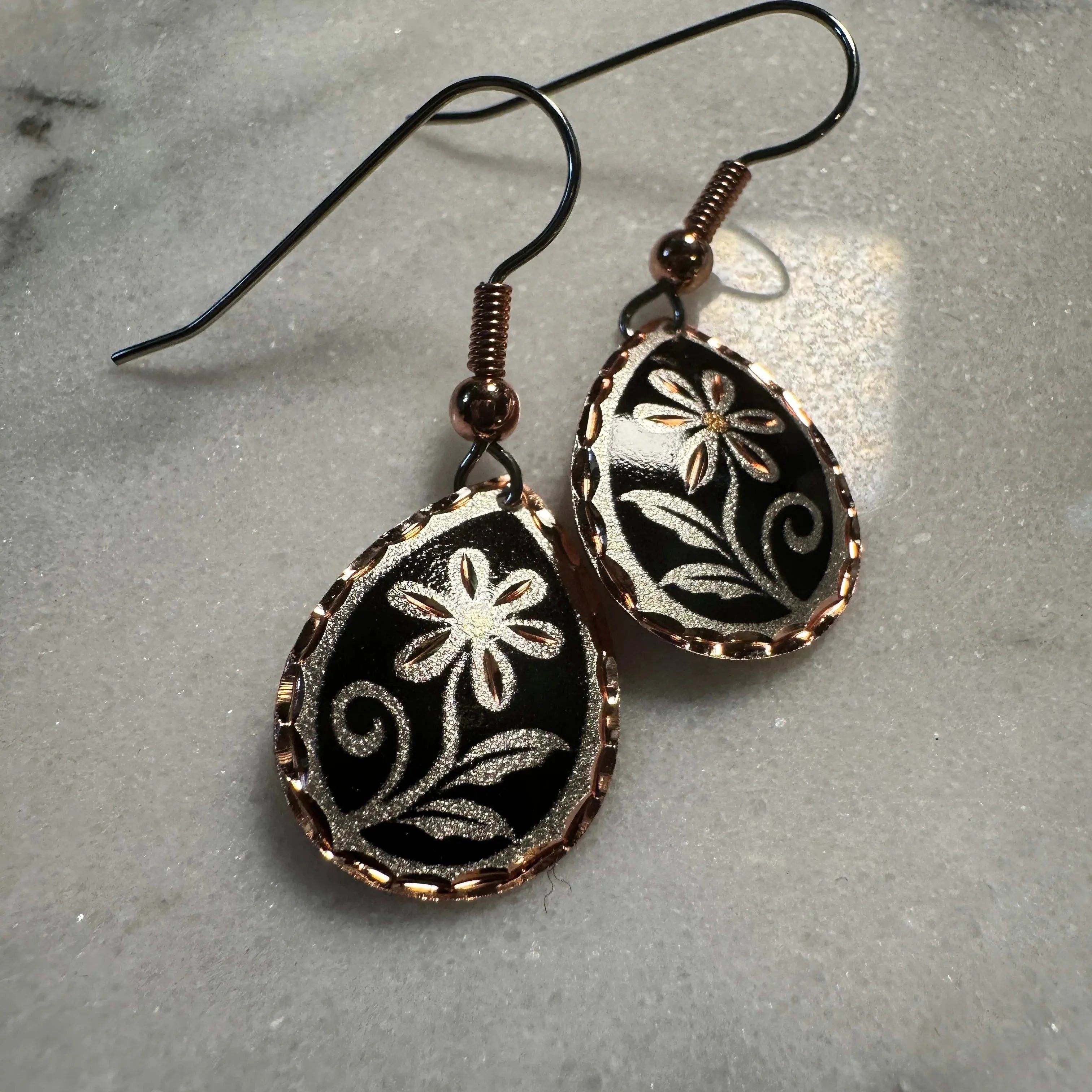 Other Handcrafted Boho Copper Earrings, Floral Wire Black Drop Ea Size ONE SIZE - 2 Thumbnail