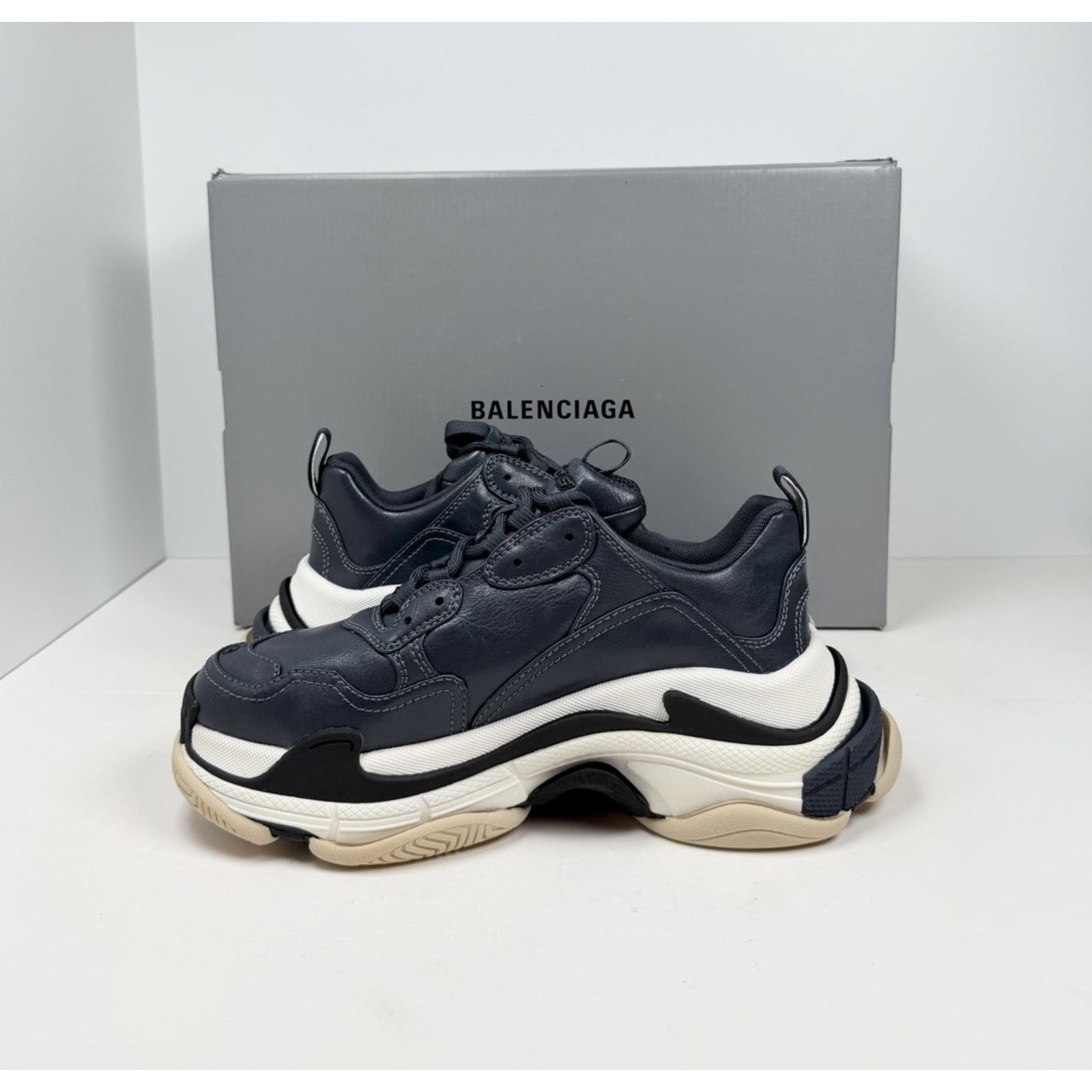 Balenciaga Size 39EU/6US - Balenciaga Triple S Stone Blue NEW Size US 6 / EU 39 - 7 Thumbnail
