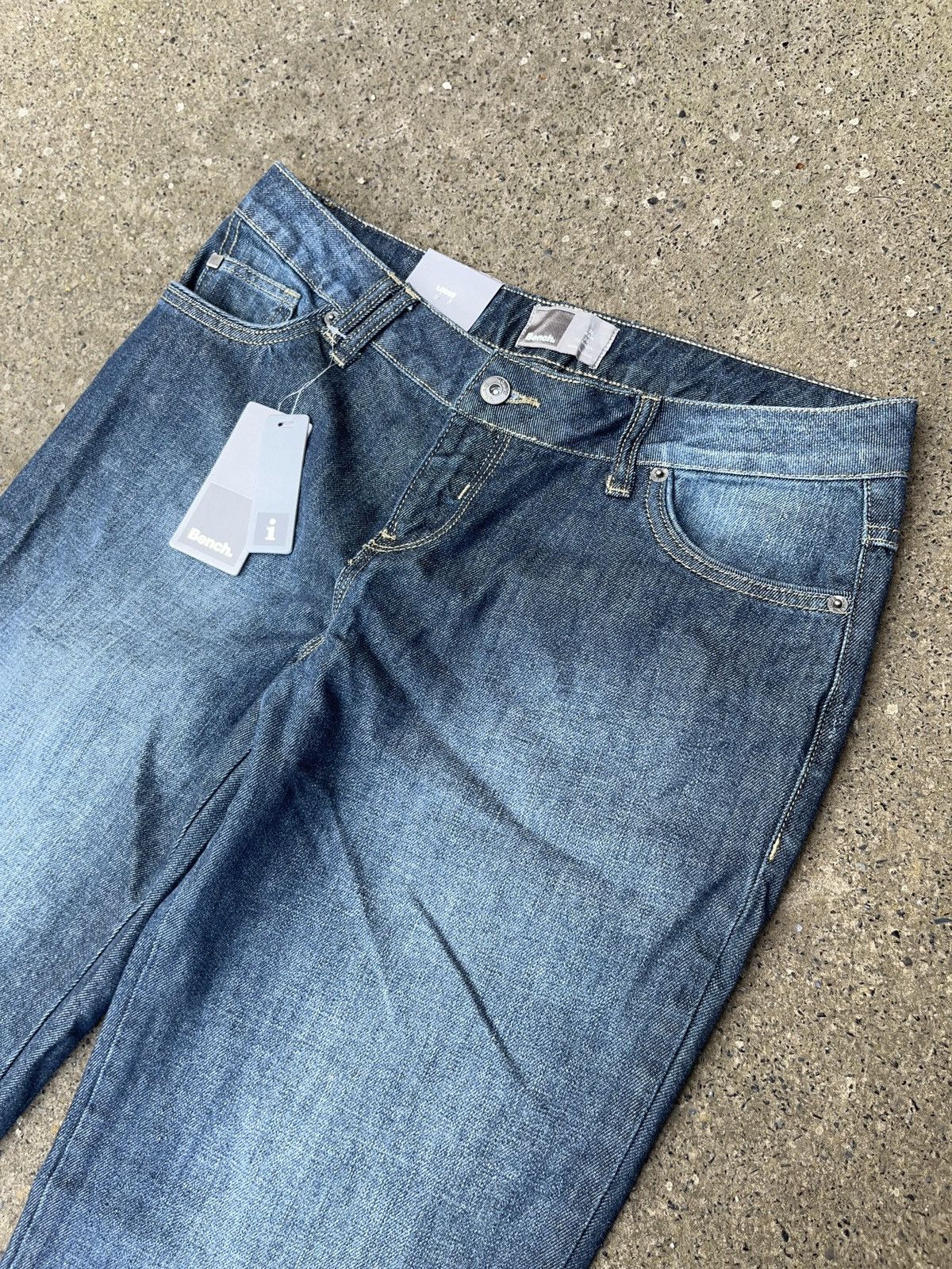 Bench Vintage y2k NWT Bench Jeans Big Embroidered Logo Denim Size US 30 / EU 46 - 3 Thumbnail