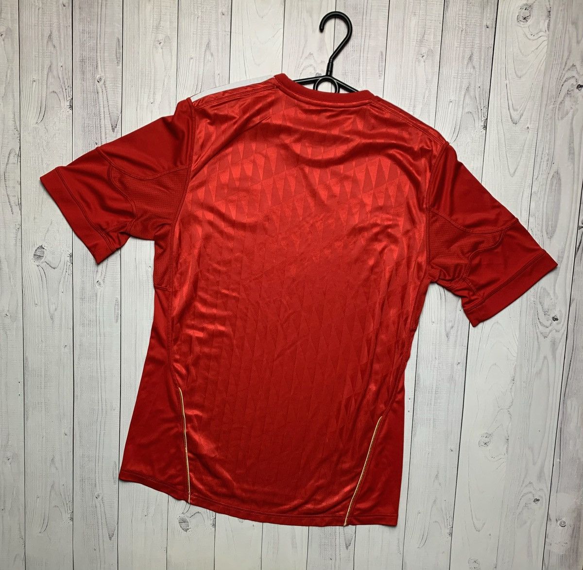 Adidas × Vintage Vintage adidas Liverpool soccer jersey size M Size US M / EU 48-50 / 2 - 7 Thumbnail