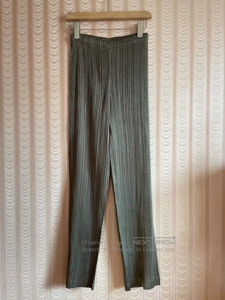 Issey Miyake Issey Miyake Ox Horn Frog Button Glossy Pleated Set Chines Size M / US 6-8 / IT 42-44 - 6 Thumbnail