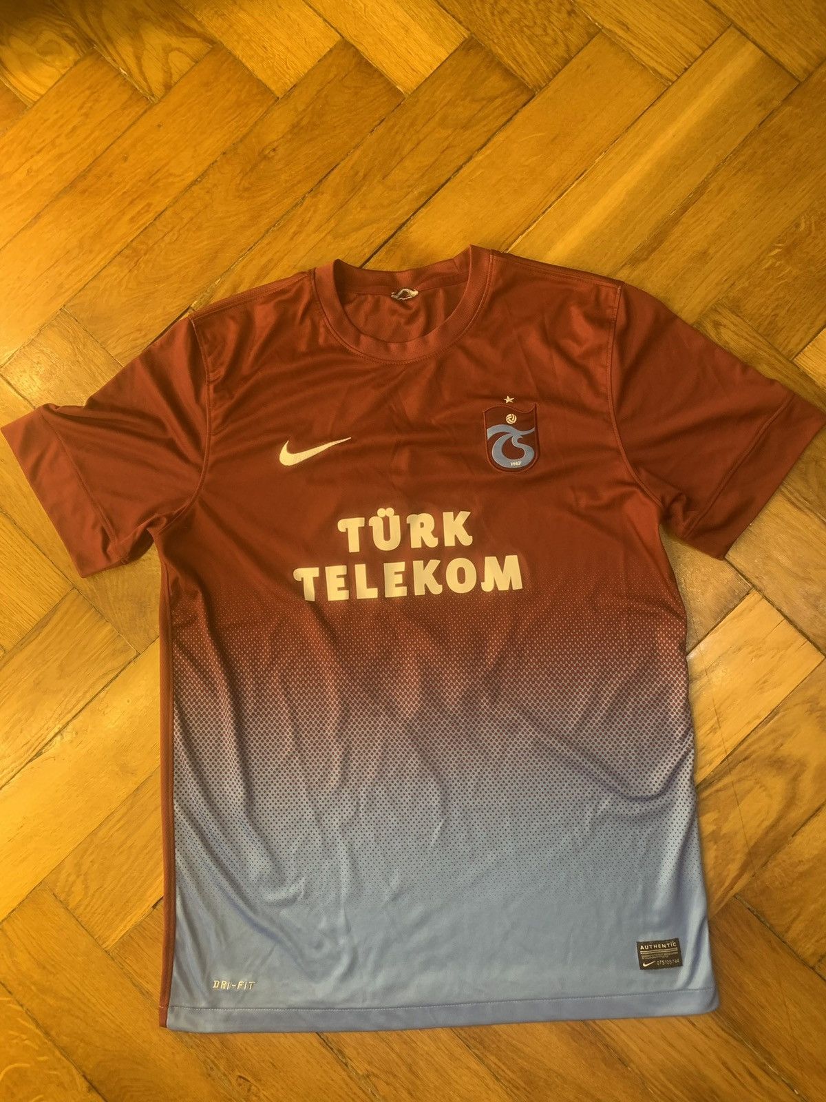 Nike football jersey nike Turkey vintage Size US M / EU 48-50 / 2 - 1 Thumbnail