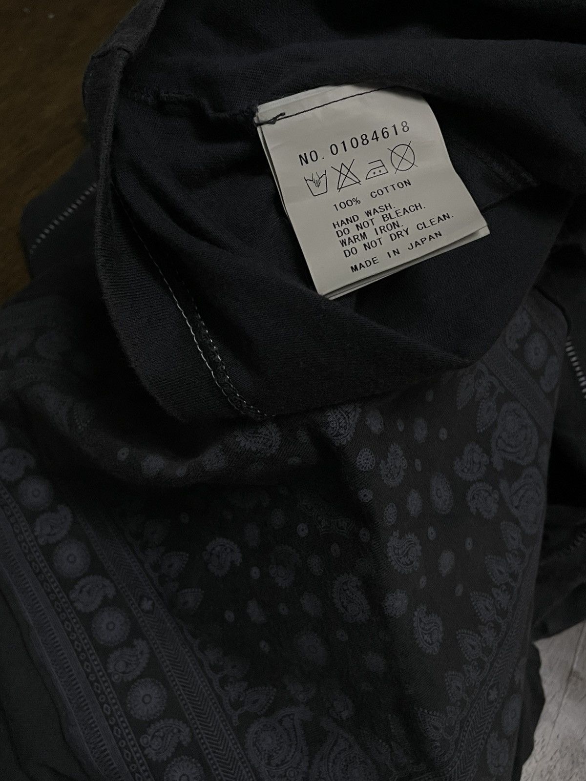FACTOTUM × Japanese Brand × Vintage Vintage Japan Designer Factotum Faded Bandana Paisley Tshirt Size US M / EU 48-50 / 2 - 7 Thumbnail